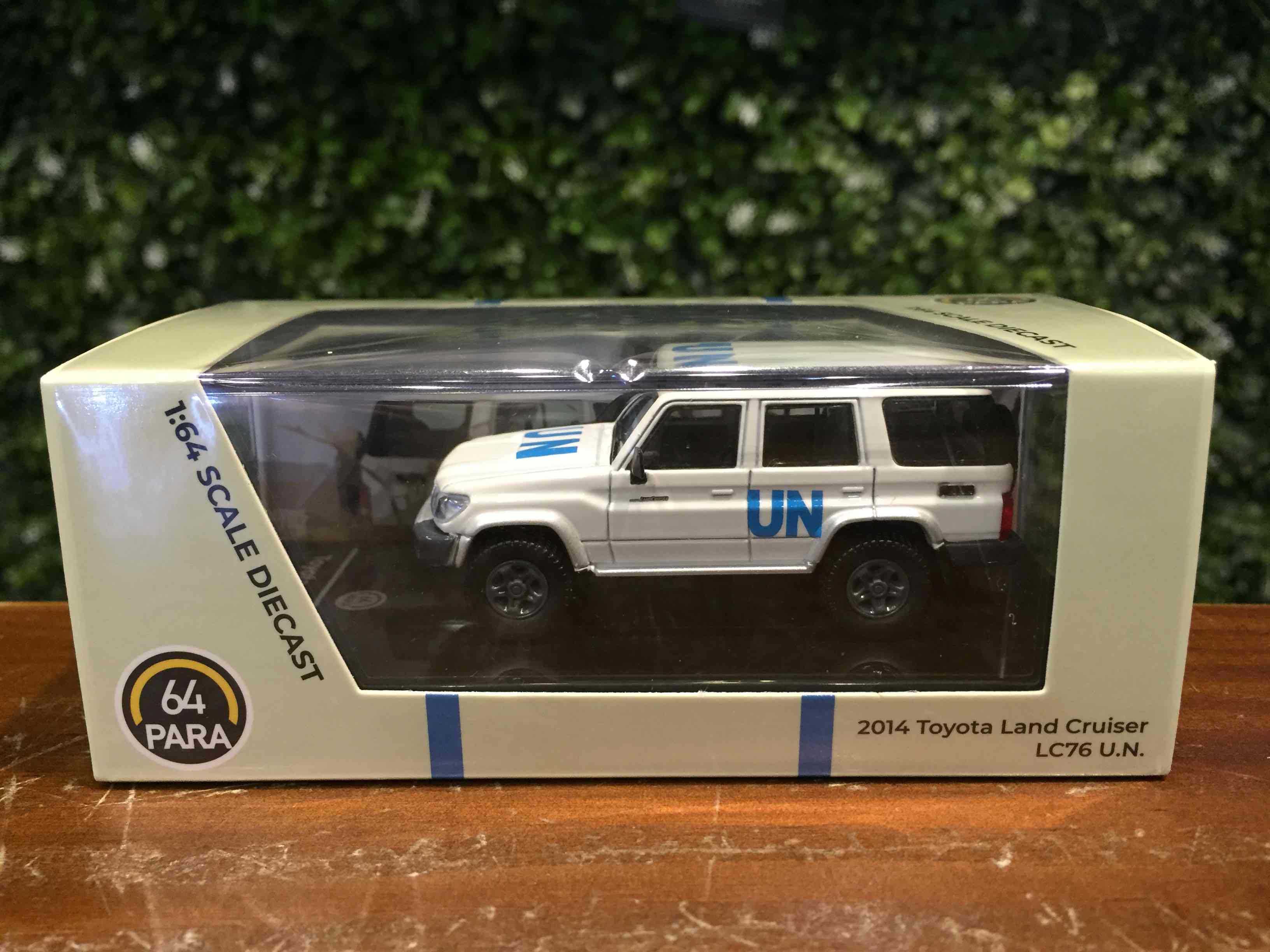 1/64 Paragon Toyota Land Cruiser LC76 2014 UN PA55319【MGM】