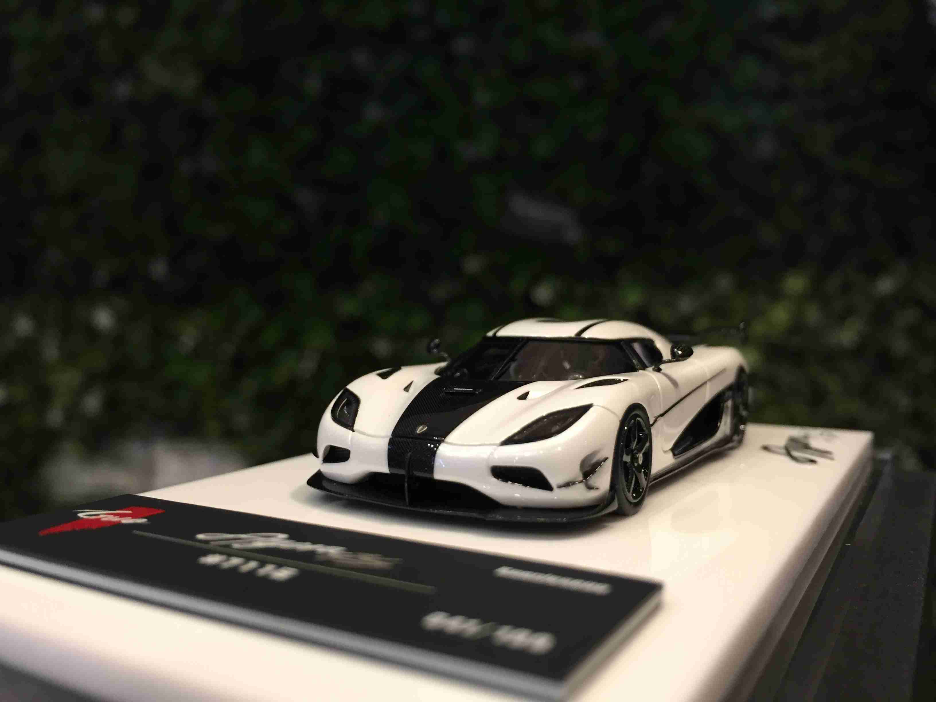 1/64 Guoji Koenigsegg Agera RS Artic White 7116【MGM】