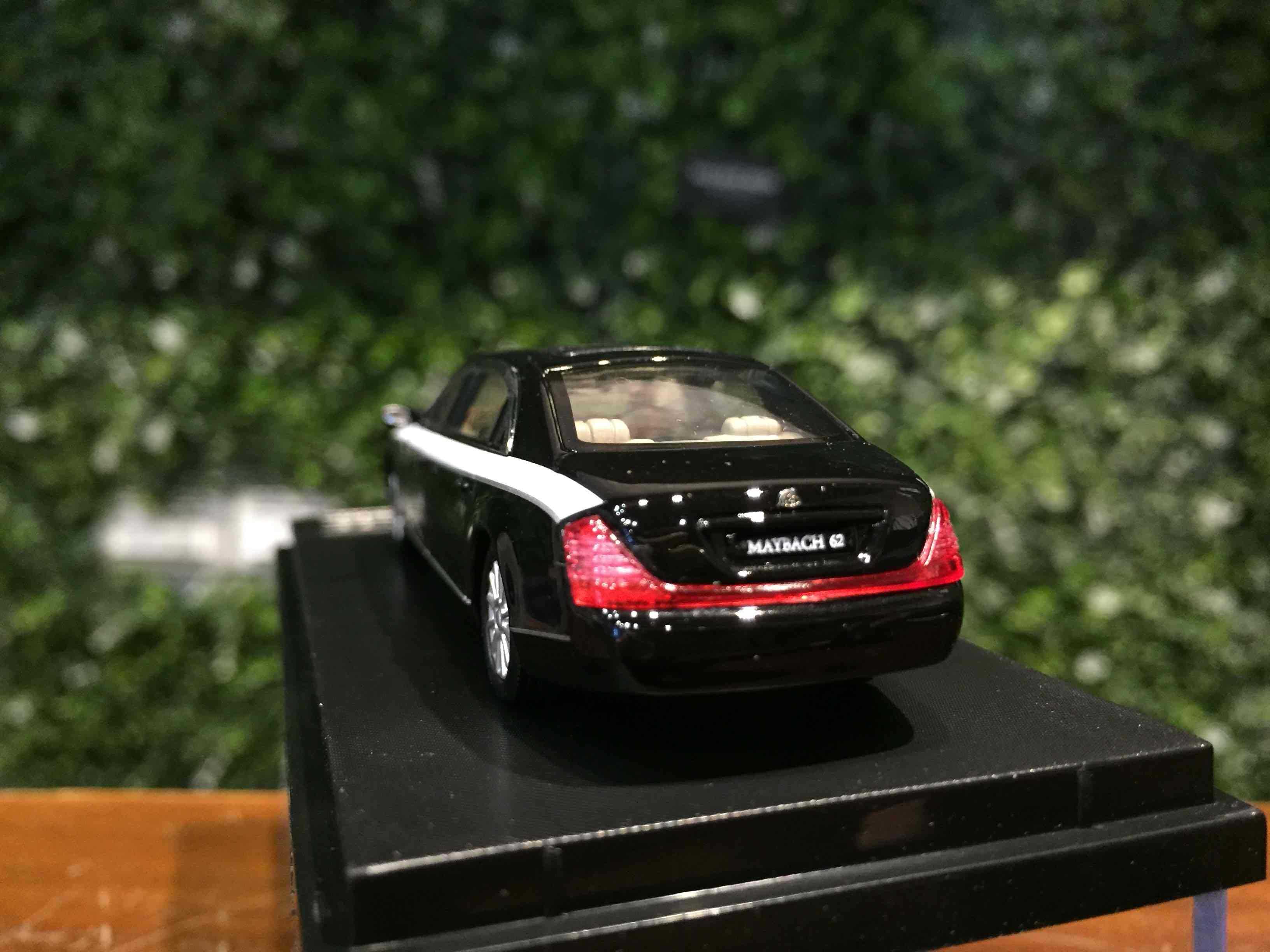 1/64 StanceHunter Mercedes-Maybach 62 Black/White【MGM】