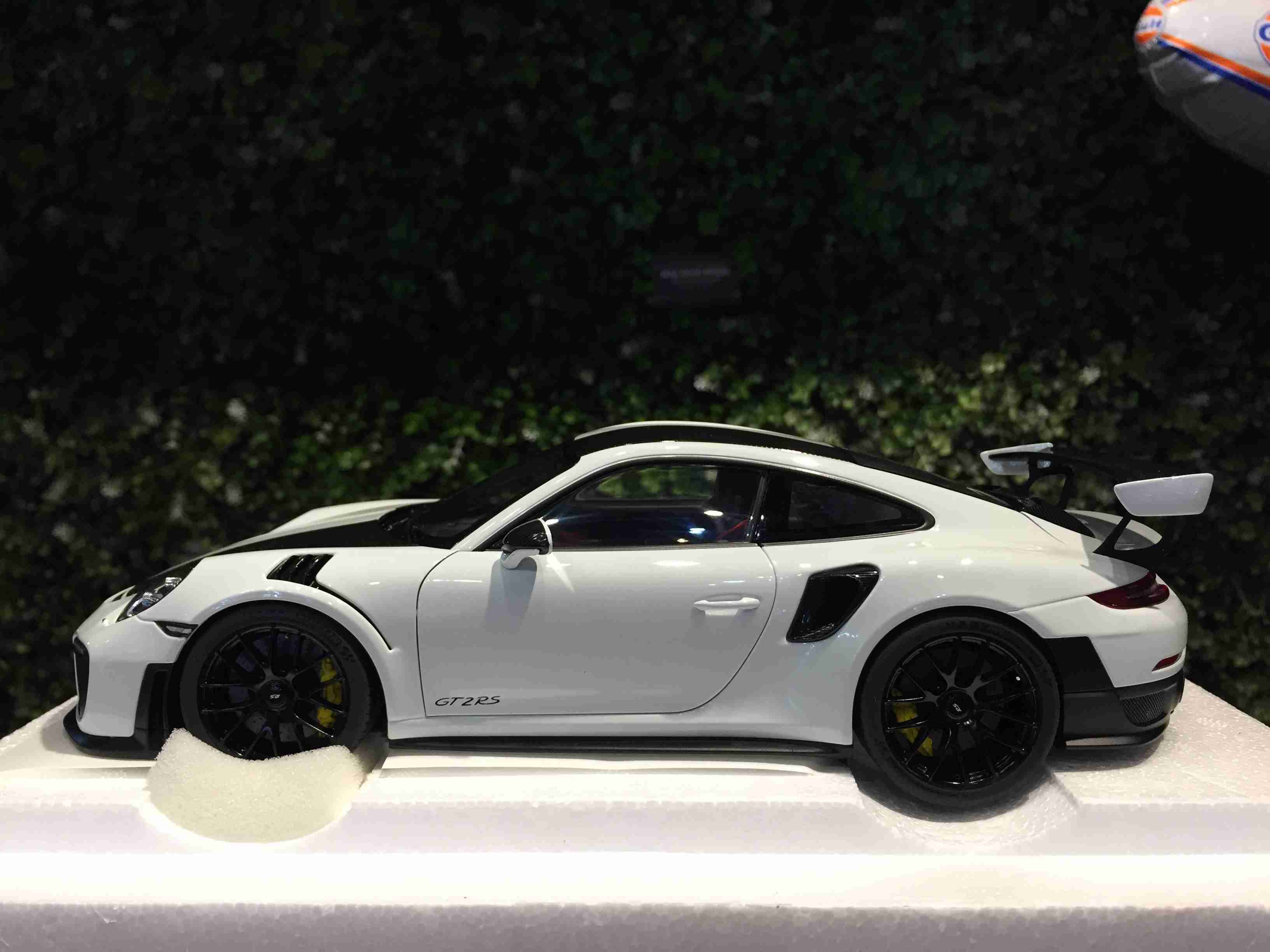 1/18 AUTOart Porsche 911 (991) GT2 RS Weissach 78171【MGM】