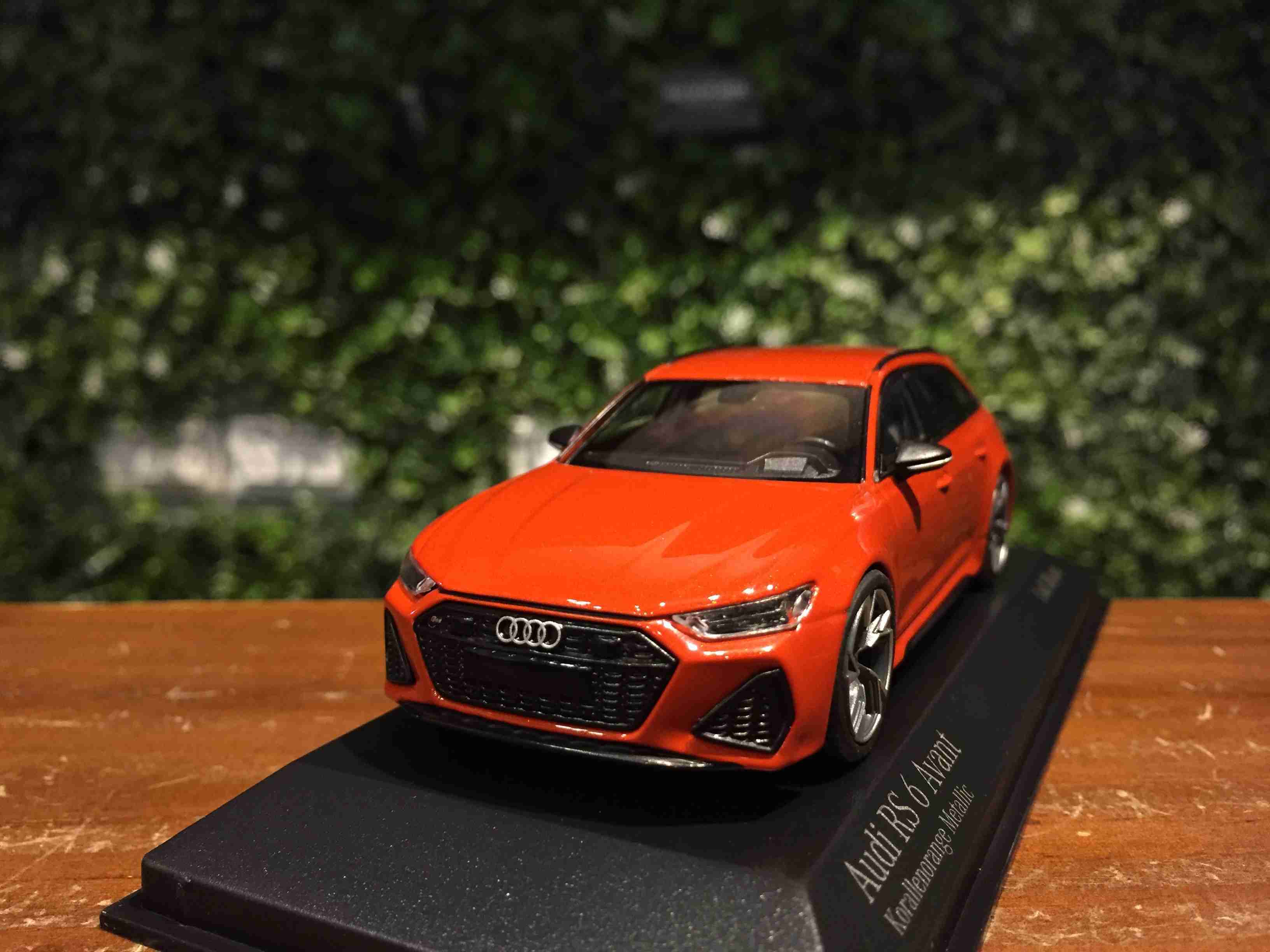 1/43 Minichamps Audi RS 6 Avant 2019 Orange 410018014【MGM】