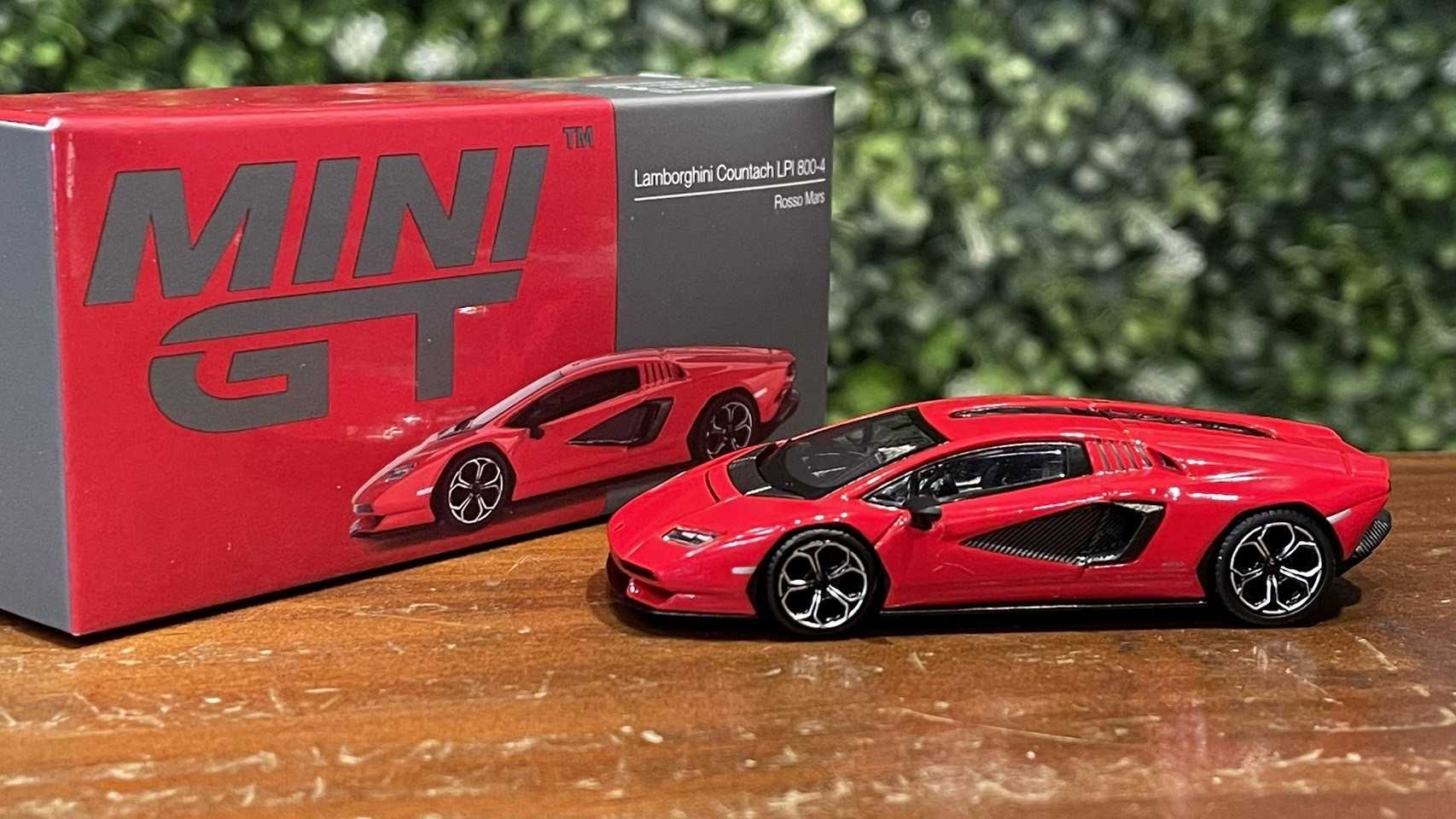 1/64 MiniGT Lamborghini Countach LPI 800-4 MGT00720L【MGM】