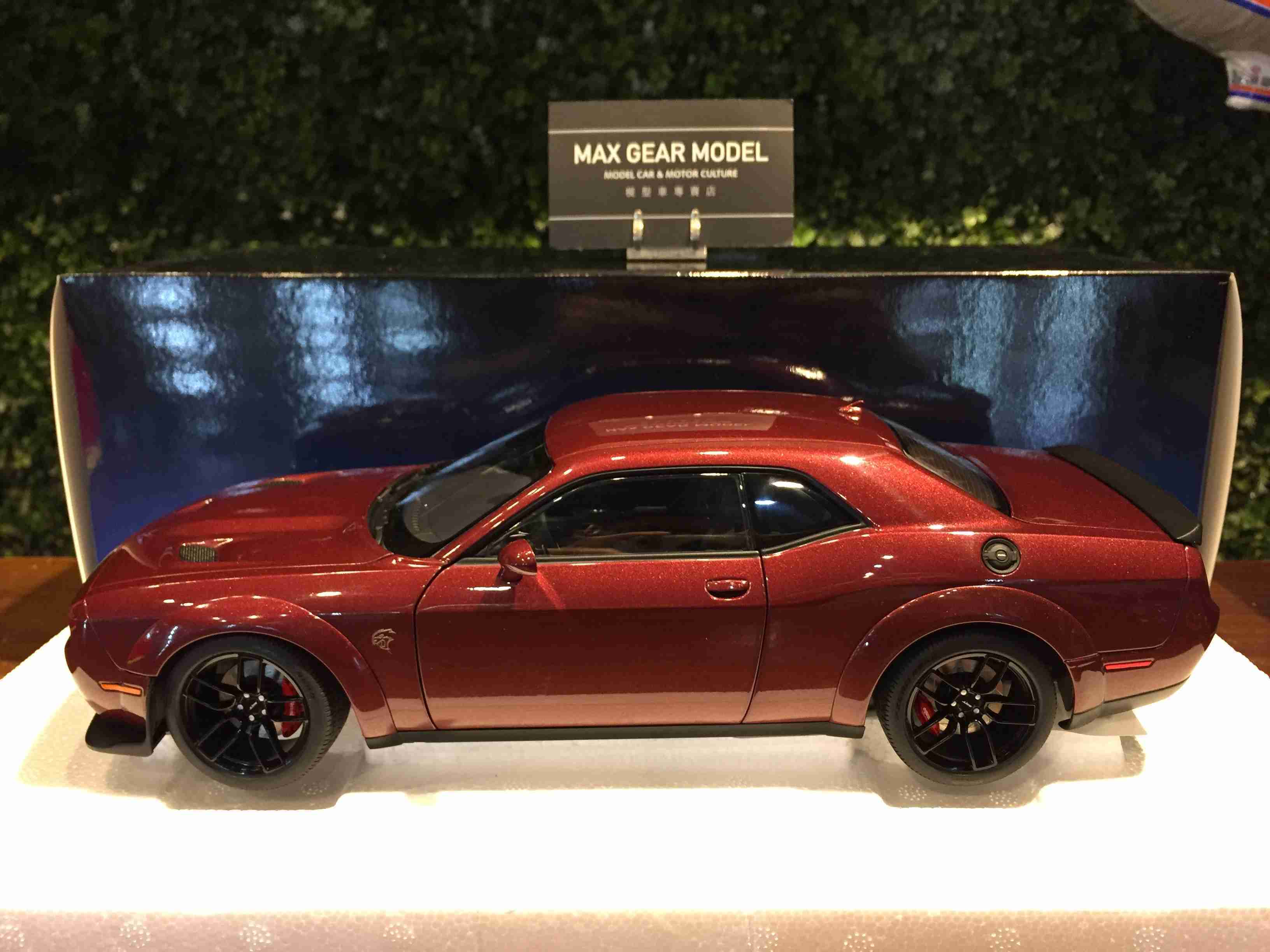 1/18 AUTOart Dodge Challenger SRT Hellcat Red 71739【MGM】