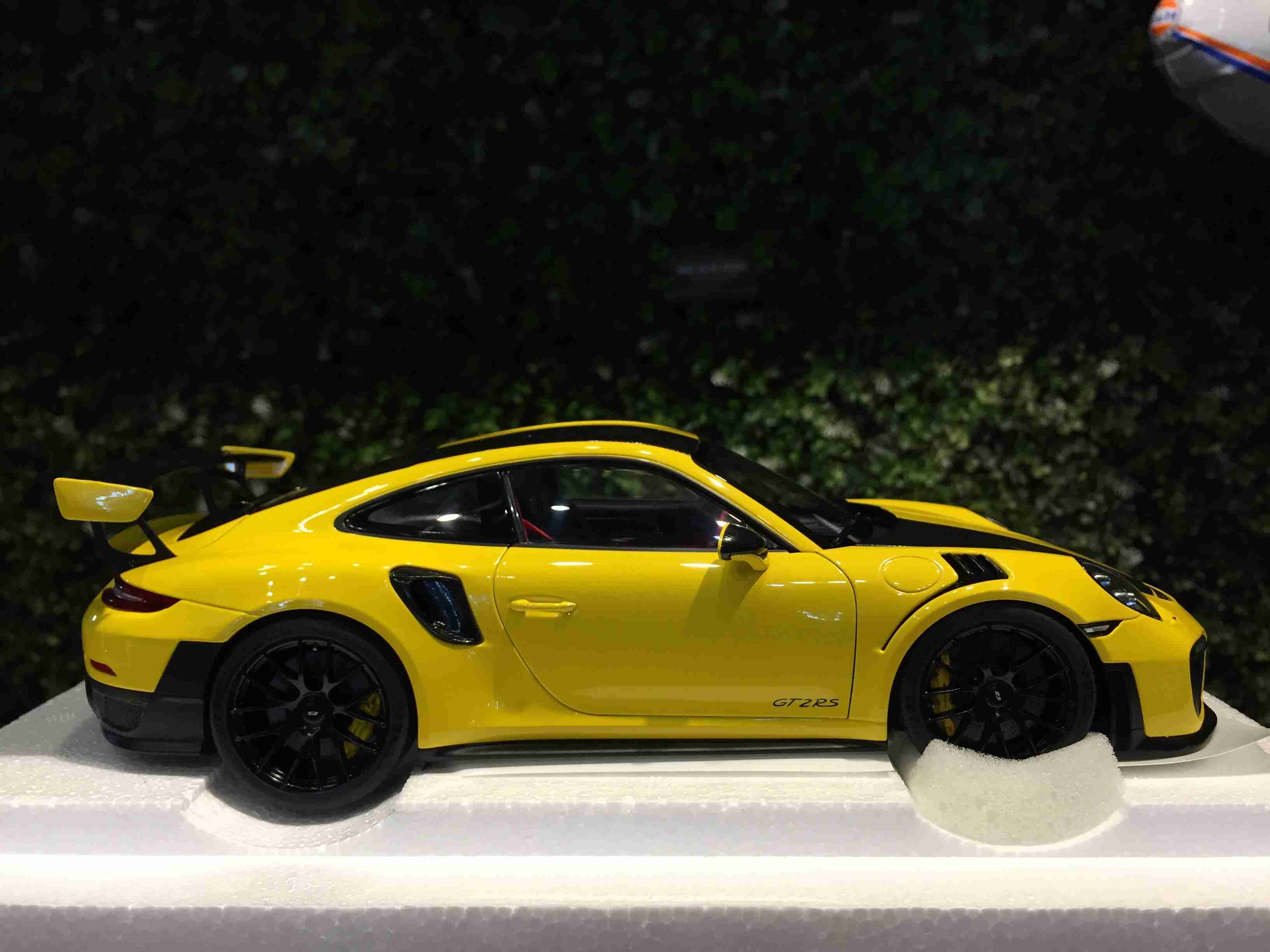 1/18 AUTOart Porsche 911 (991) GT2 RS Weissach 78172【MGM】