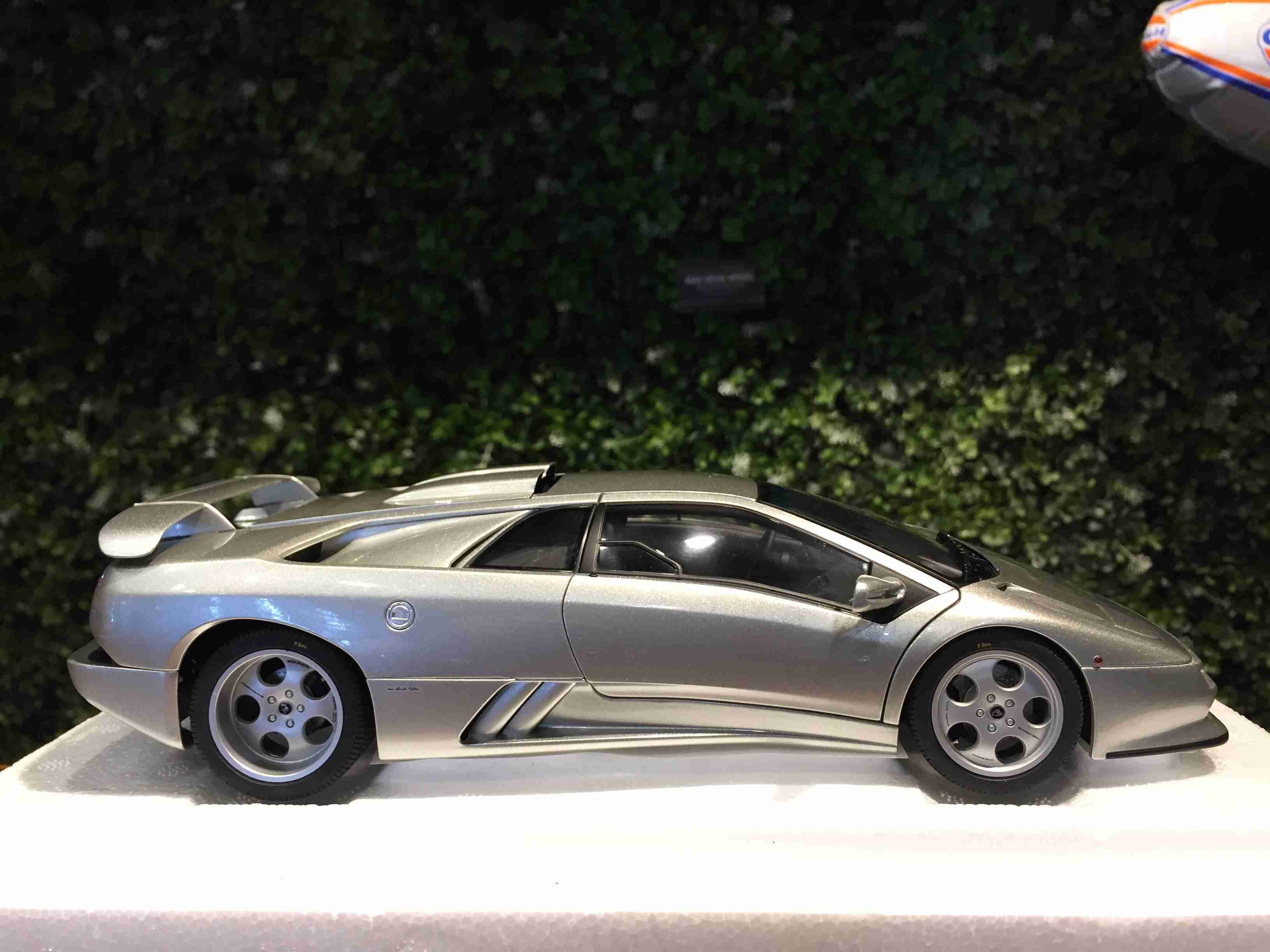 1/18 AUTOart Lamborghini Diablo SE30 Jota Silver 79143【MGM】