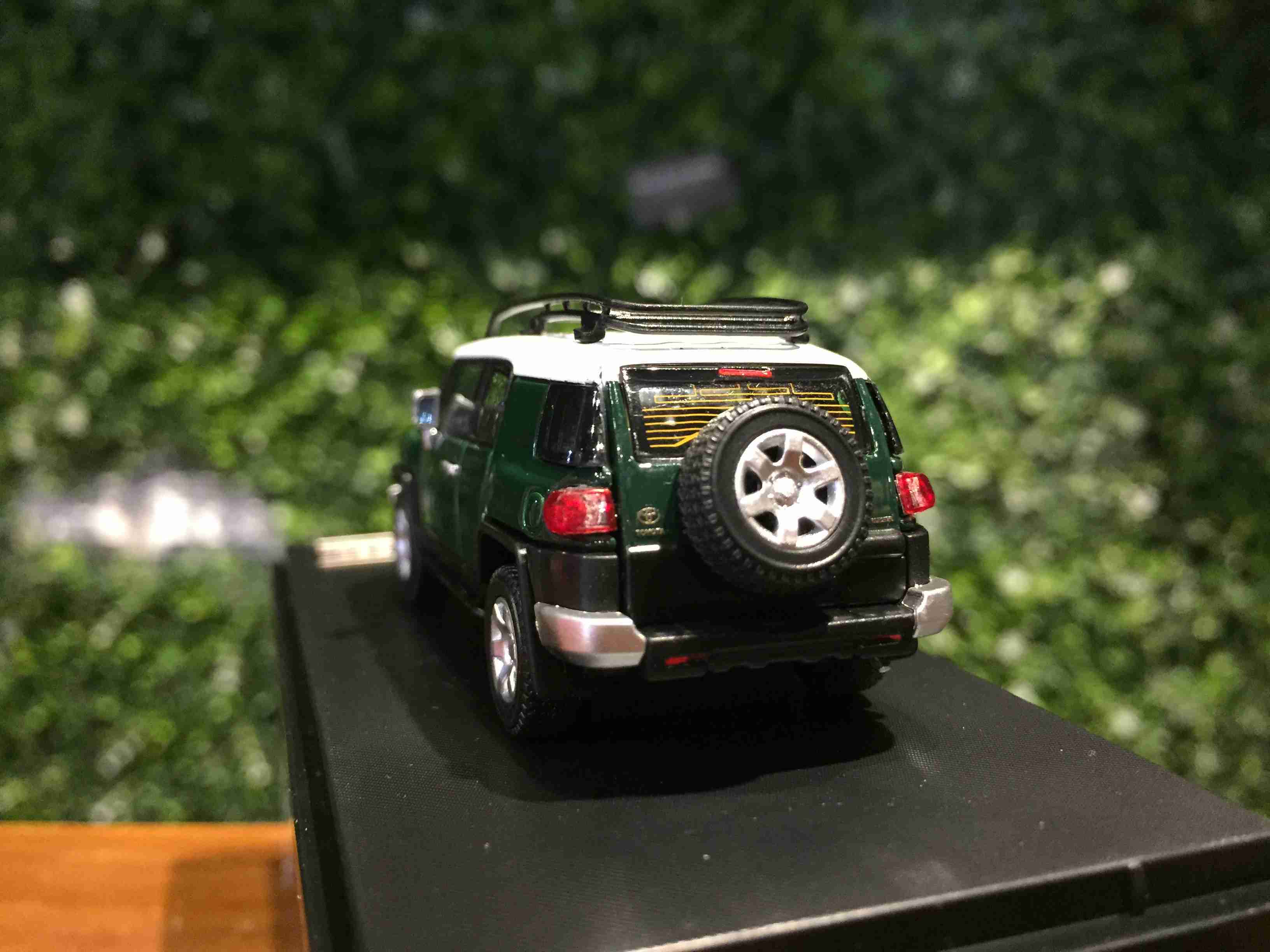 1/64 StanceHunter Toyota FJ Cruiser XJ10 Green【MGM】