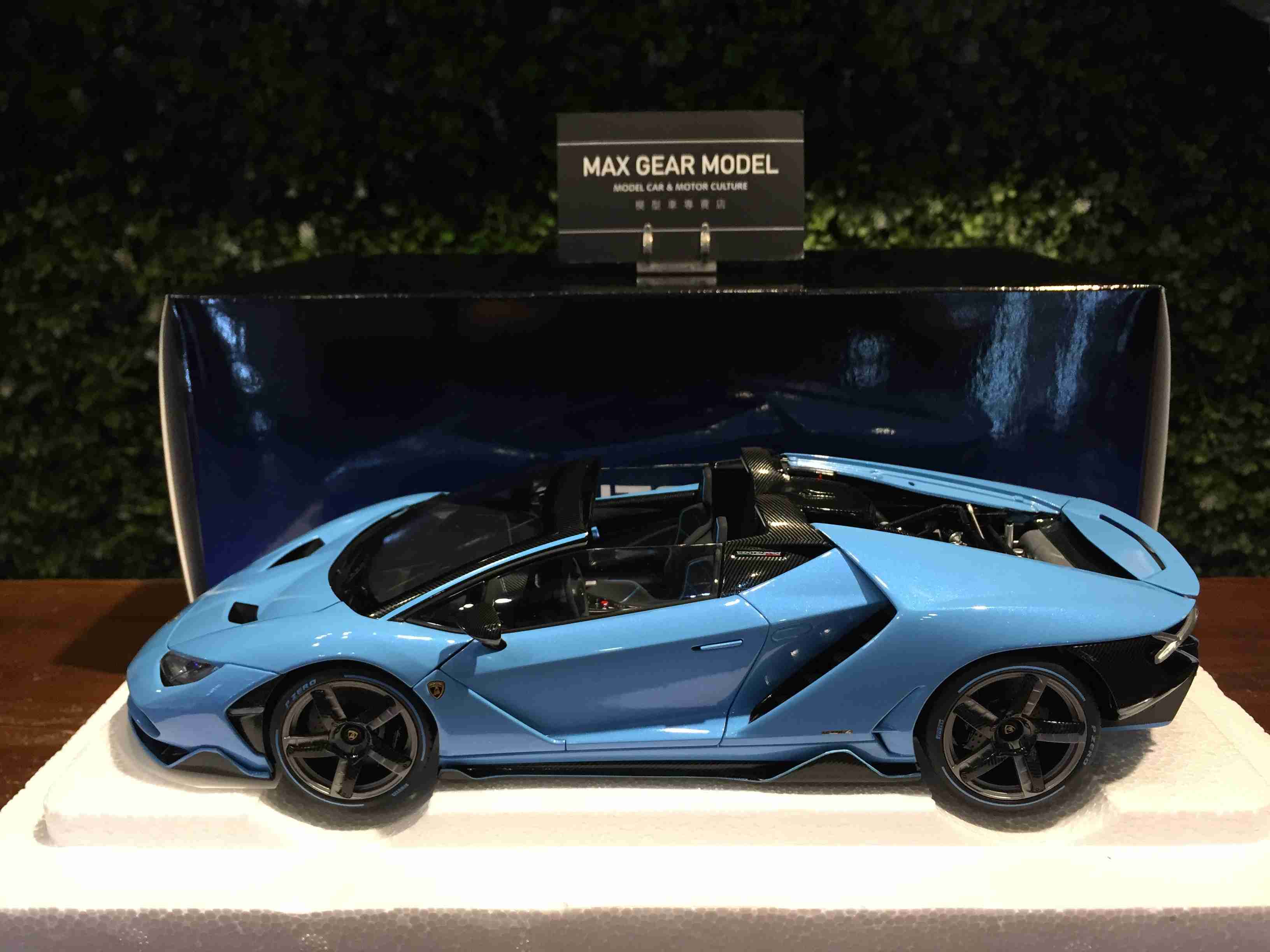 1/18 AUTOart Lamborghini Centenario Roadster 79206【MGM】