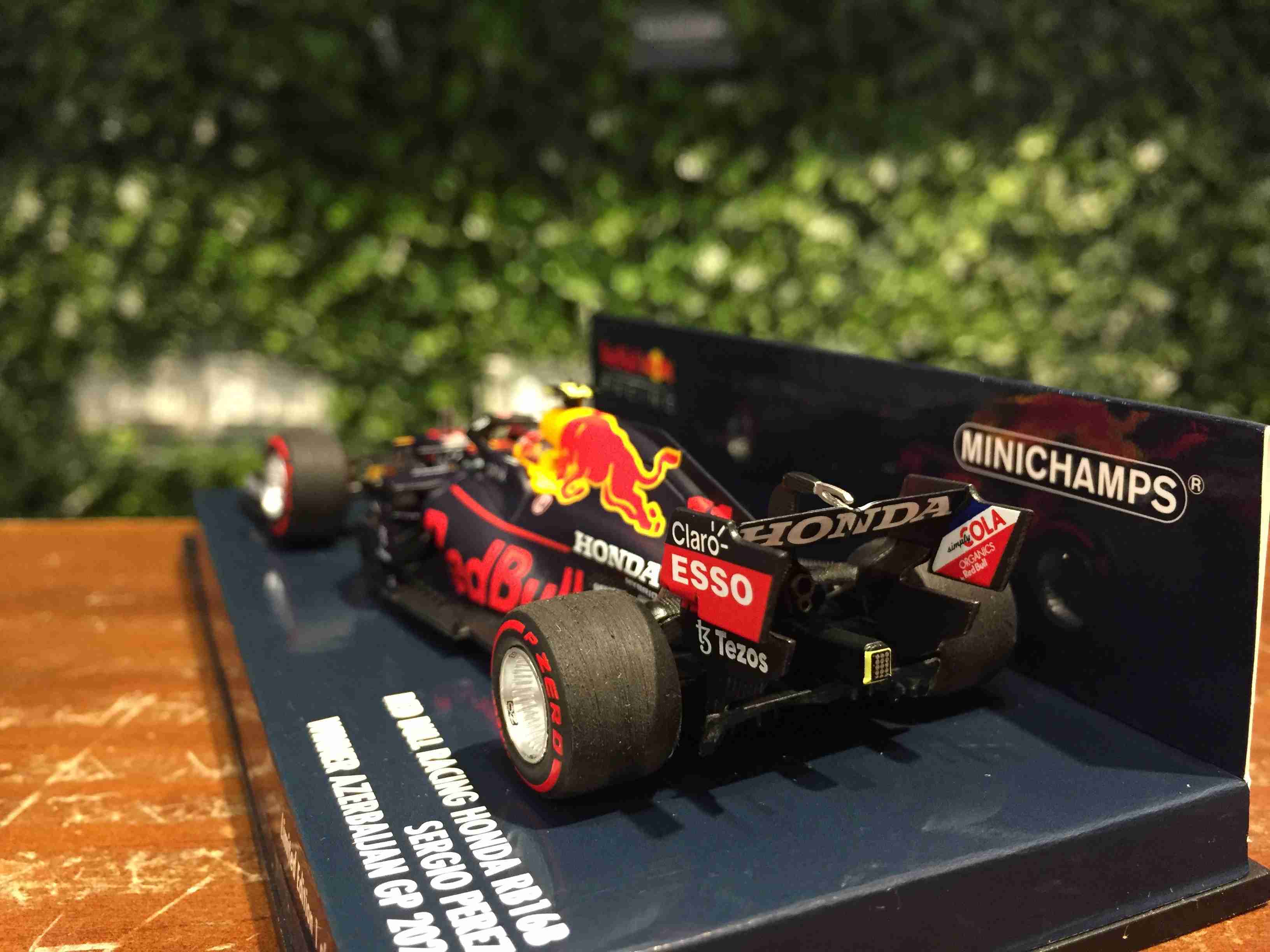 1/43 Minichamps Red Bull RB16B Sergio Perez 410210711【MGM】