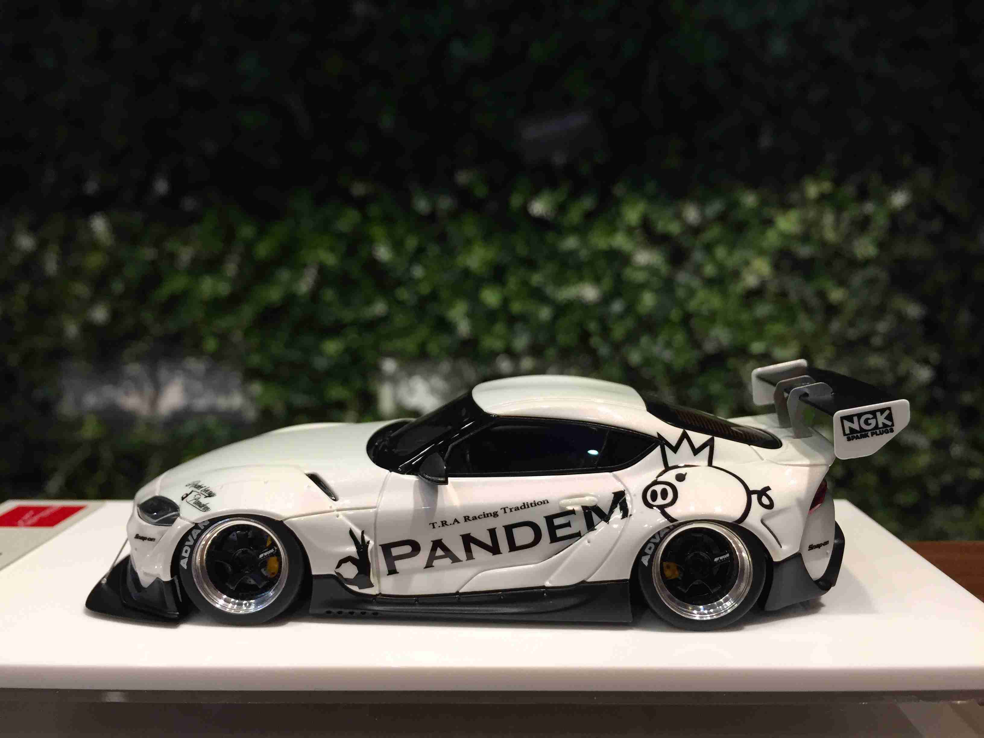 1/43 MakeUp Pandem GR Supra Ver 1.5 Pearl White RB007A【MGM】