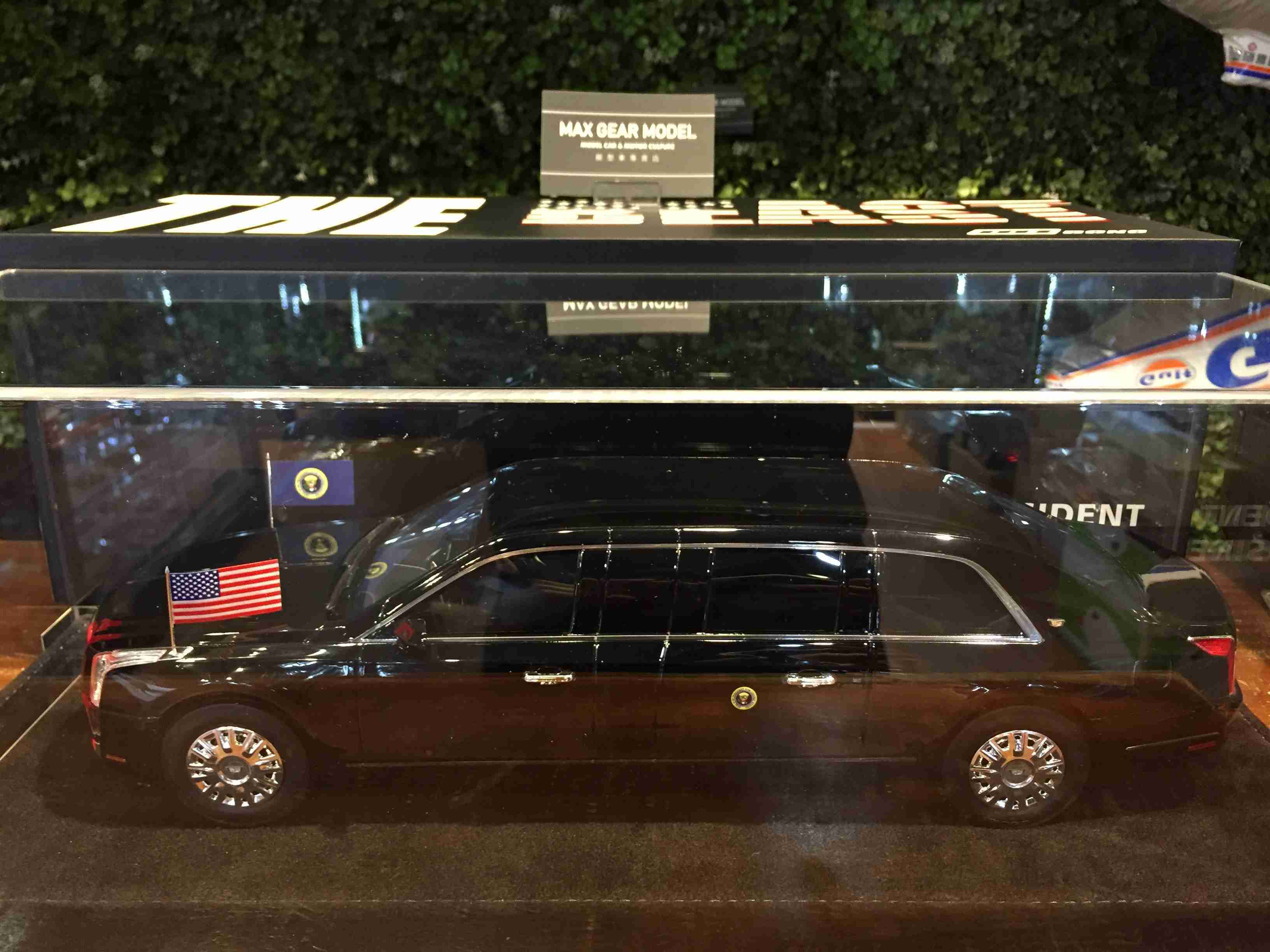 1/18 Motorhelix President Limousine The Beast MHDC18001【MGM】