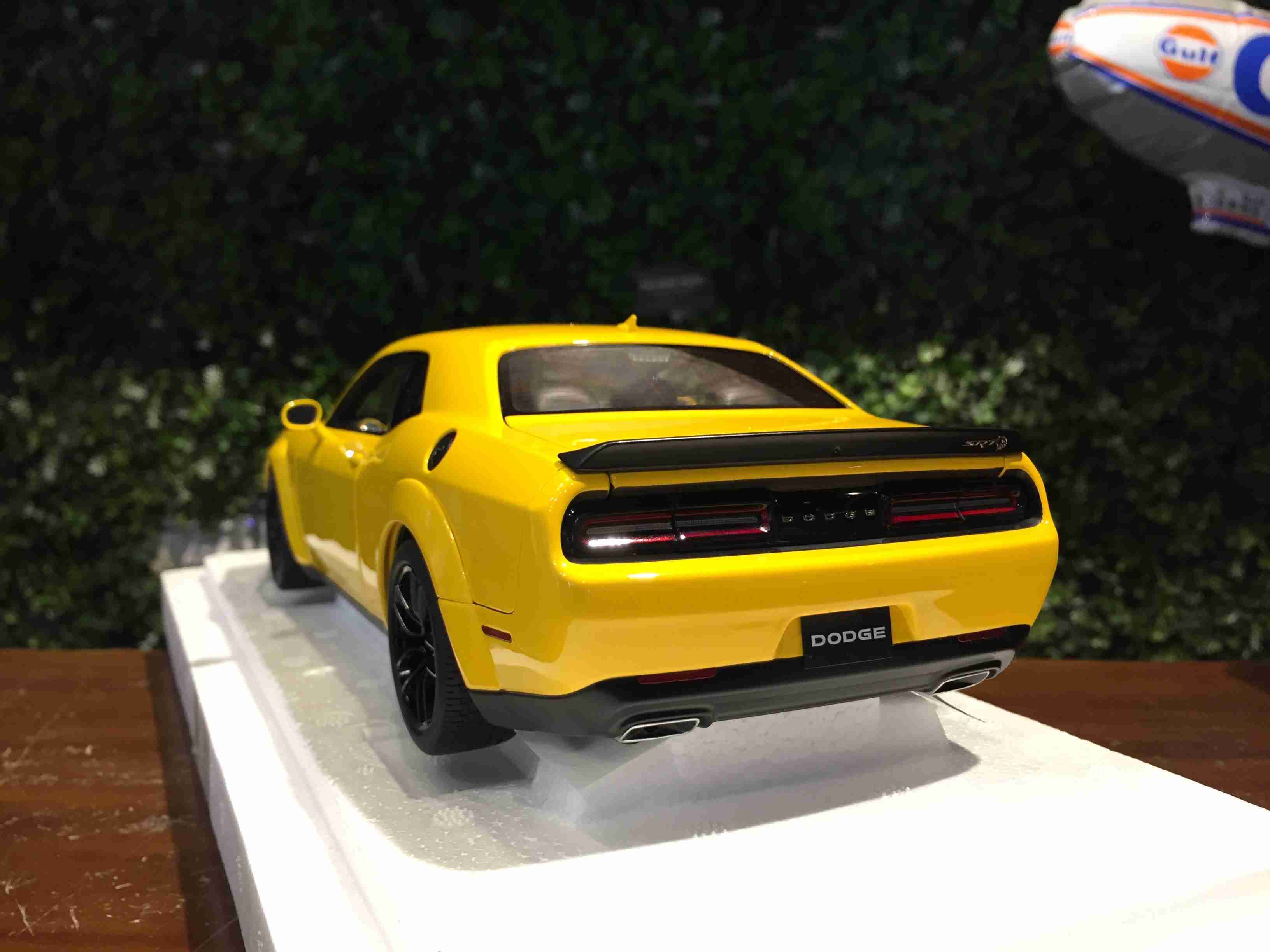 1/18 AUTOart Dodge Challenger Hellcat WideBody 71737【MGM】