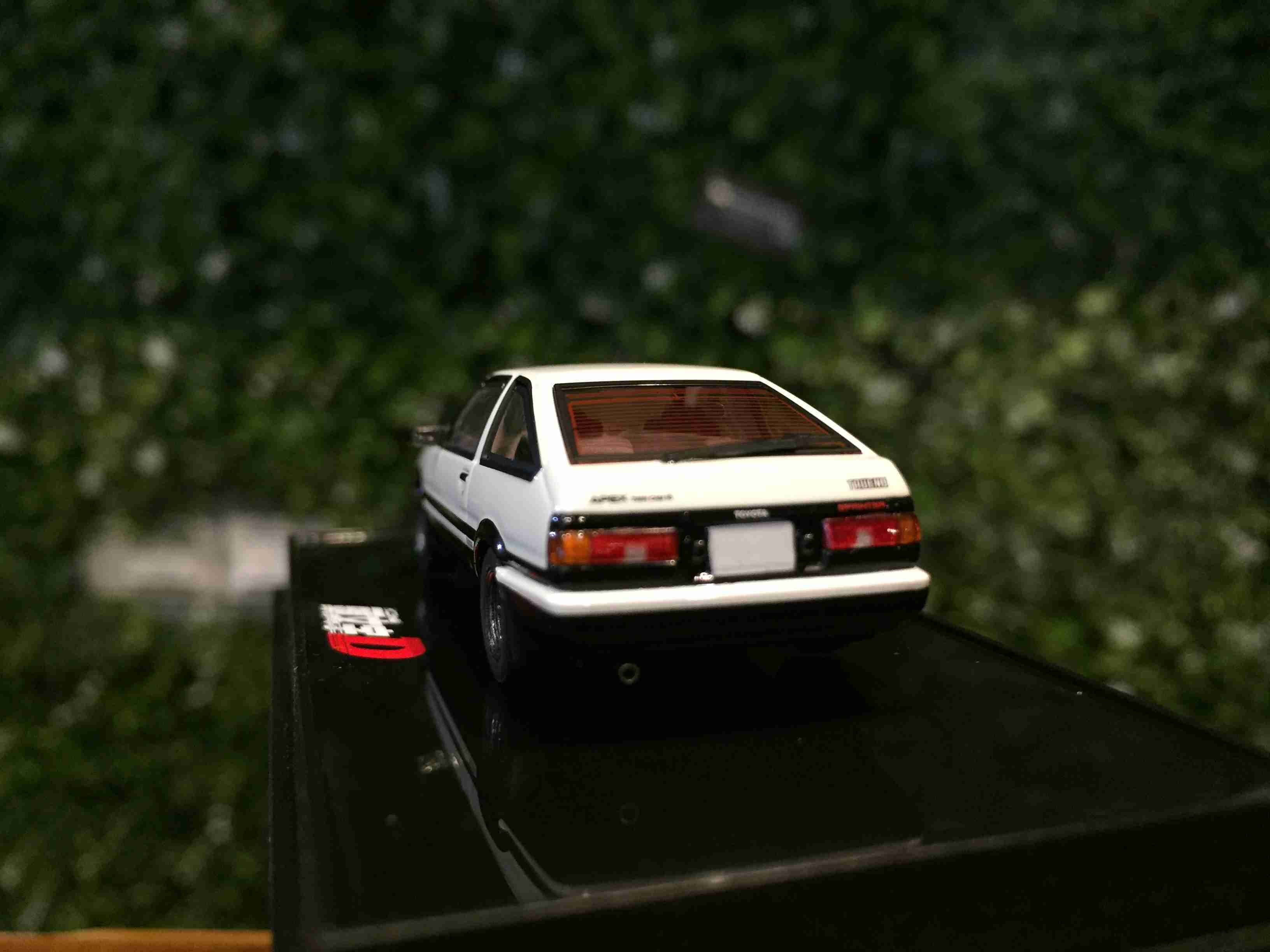1/64 AUTOart Toyota Sprinter Trueno AE86 Initial D 20031【MGM