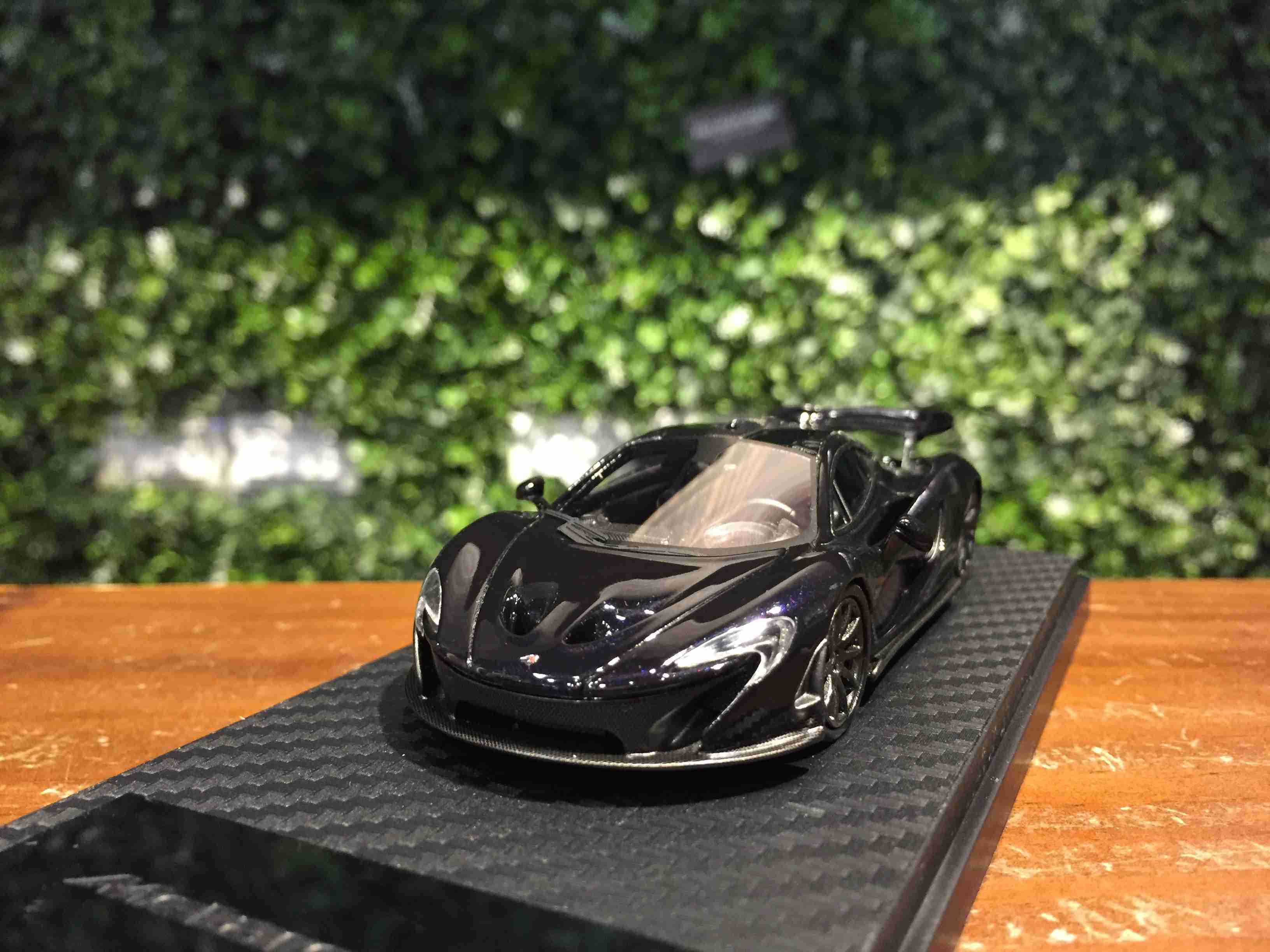 1/43 TSM McLaren P1 Amethyst Black 11Q1302CP【MGM】