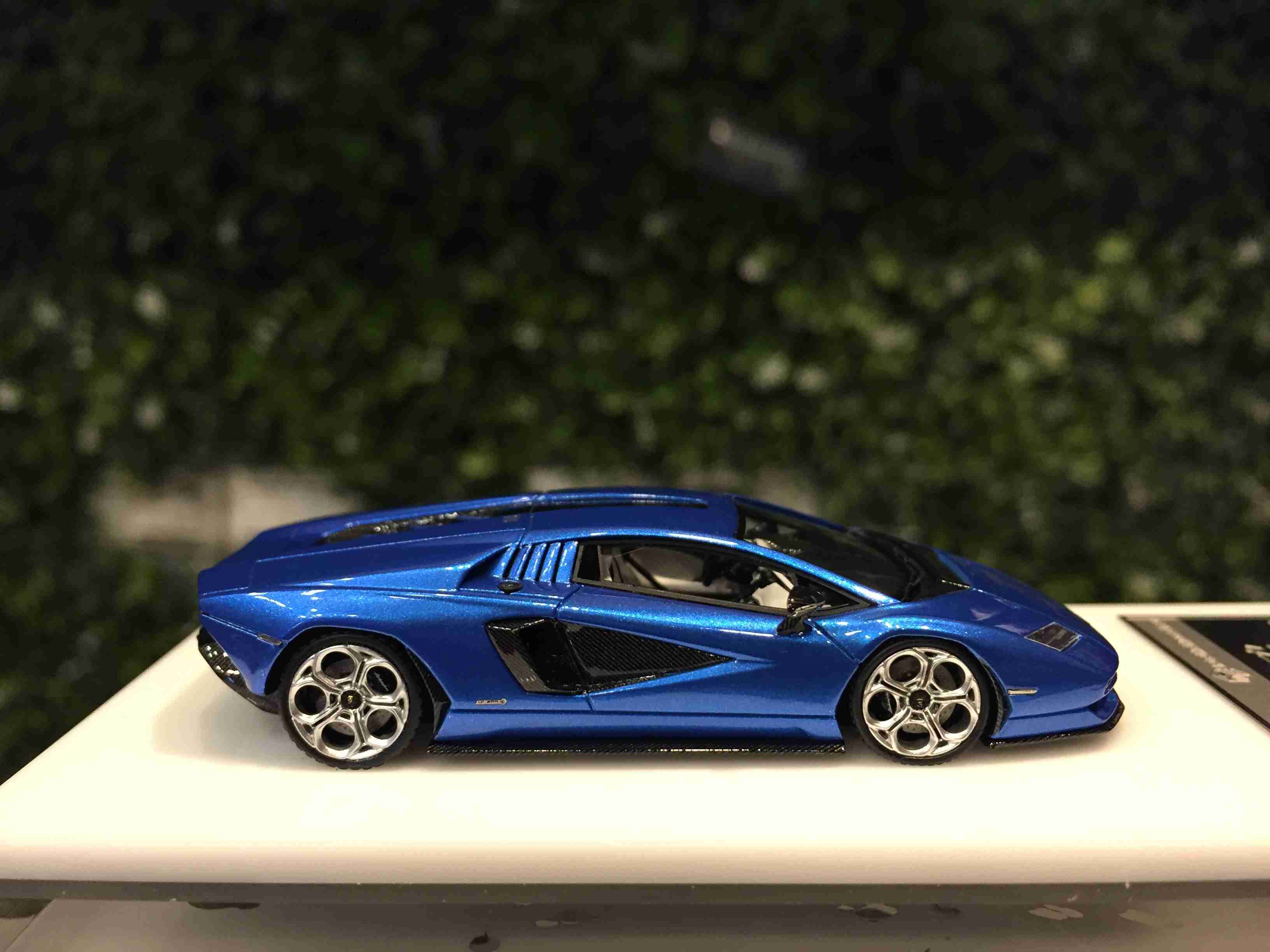 1/64 FuelMe Lamborghini Countach LPI 800-4 FMNEO64061【MGM】