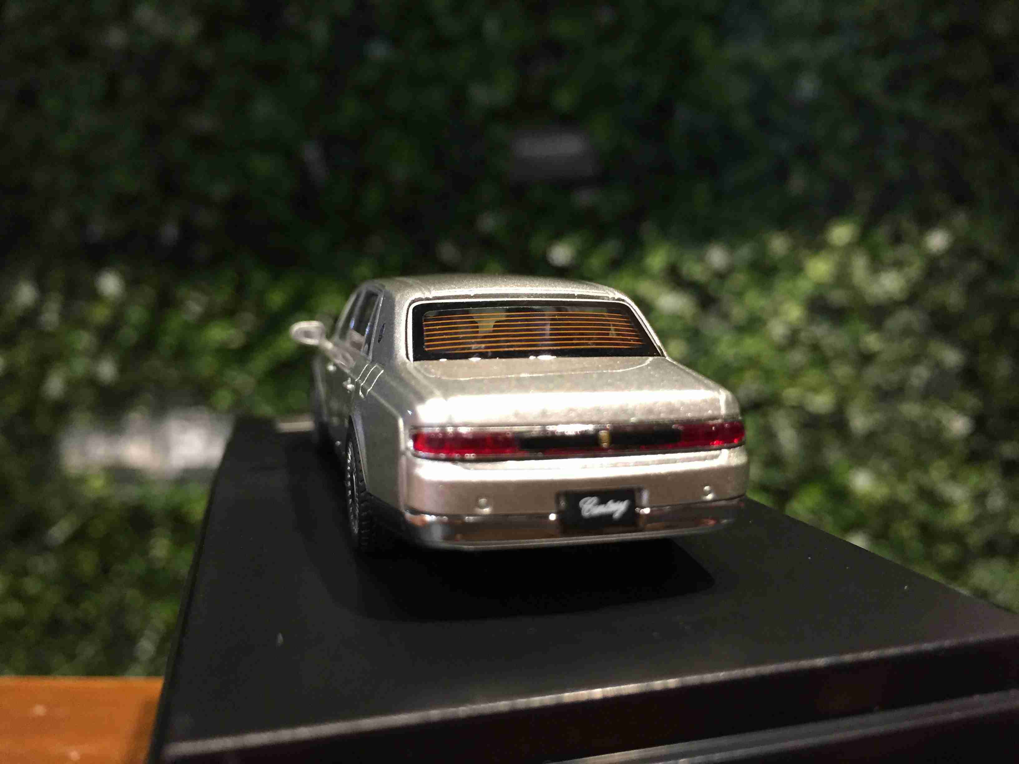 1/64 LCD Models Toyota Century Silver LCD64021SL【MGM】