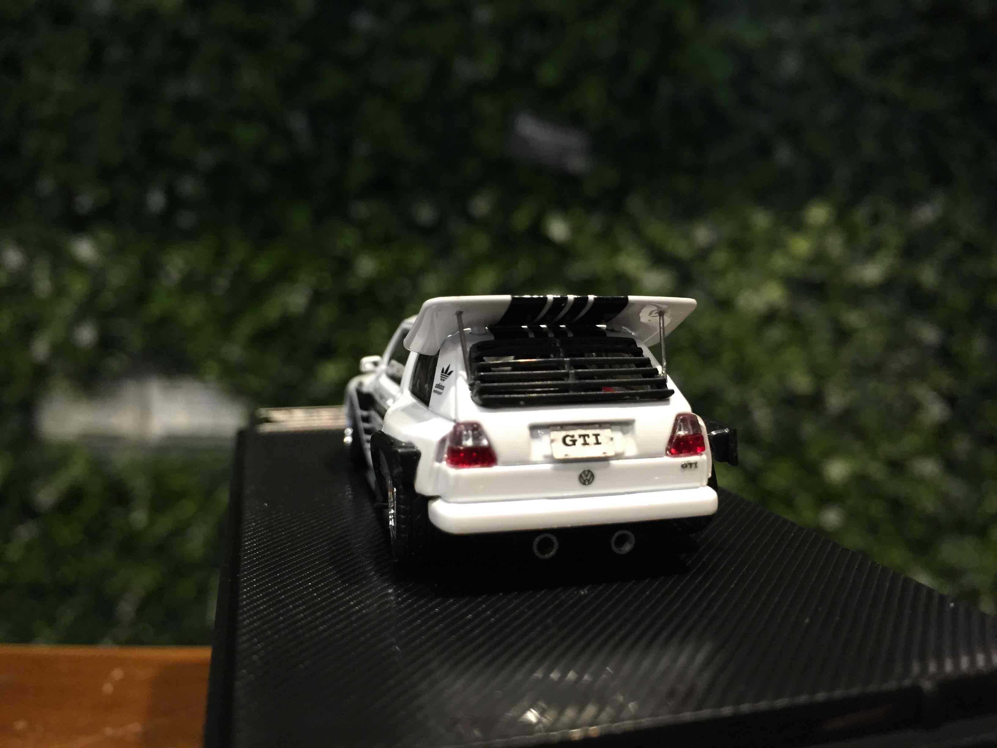 1/64 Liberty Volkswagen VW Golf MK2 Voomeran Adidas【MGM】