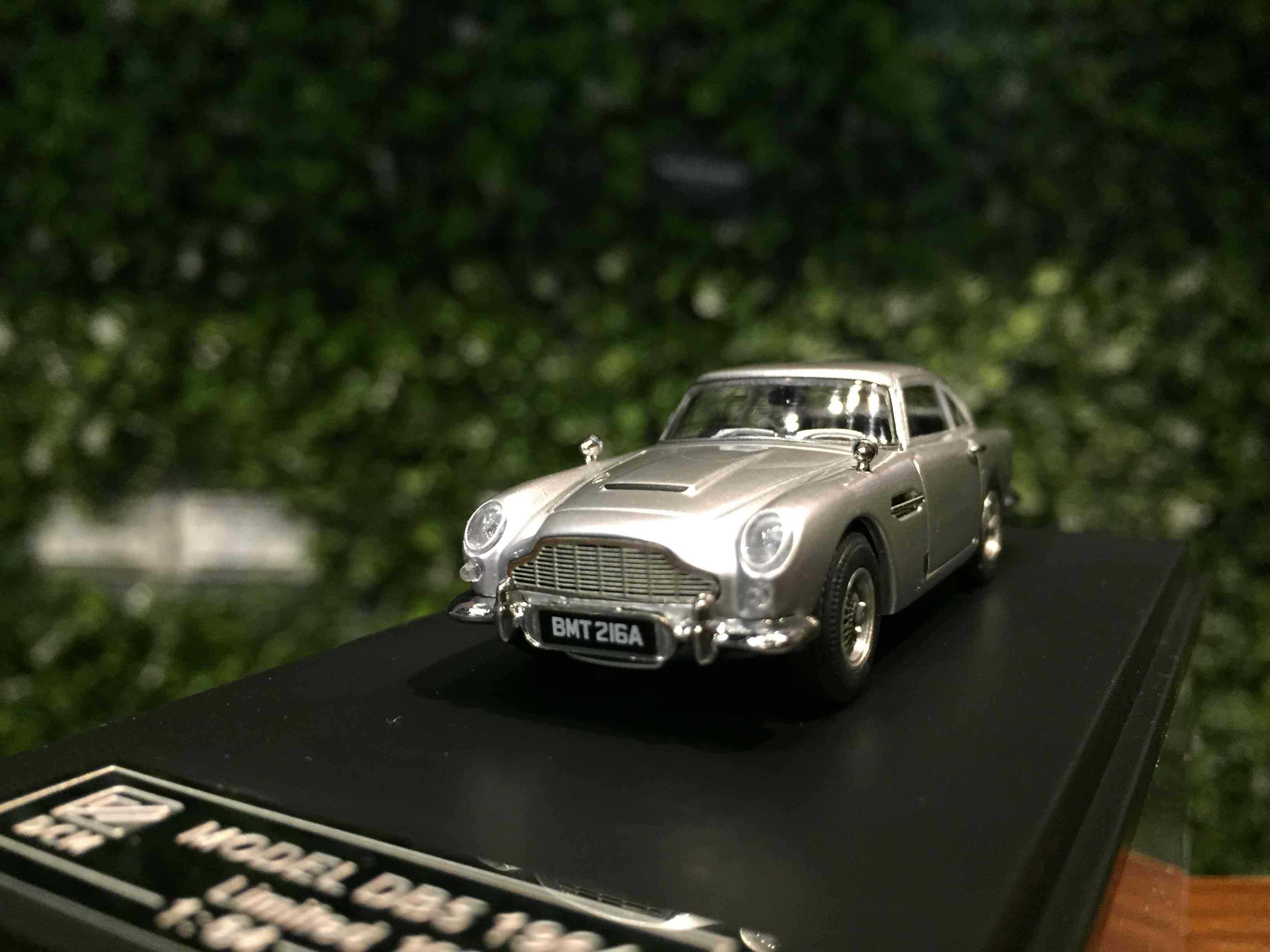 1/64 DCM Aston Martin DB5 Silver with Figure【MGM】