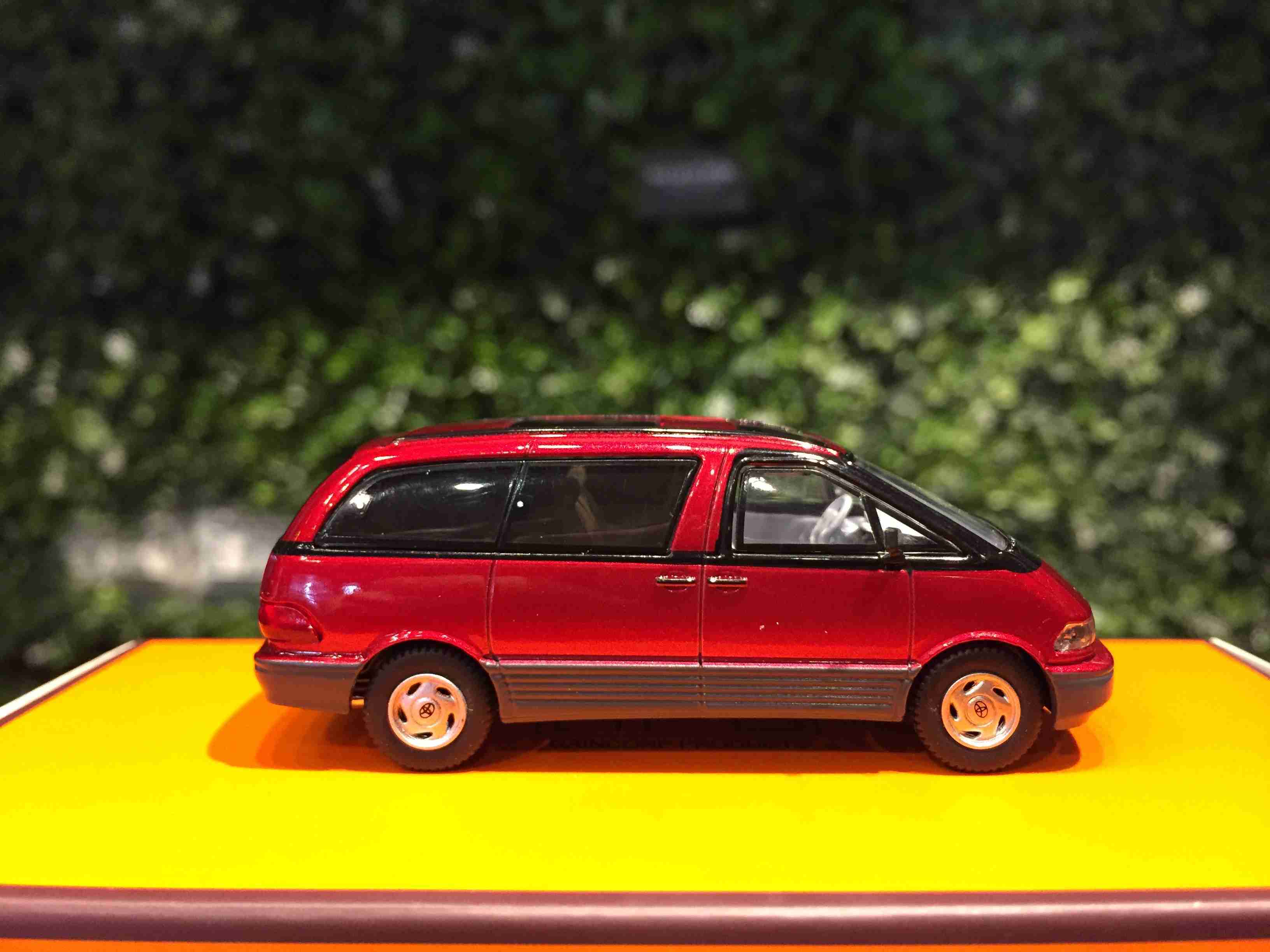 1/64 GCD Toyota Previa Metallic Red KS016108【MGM】