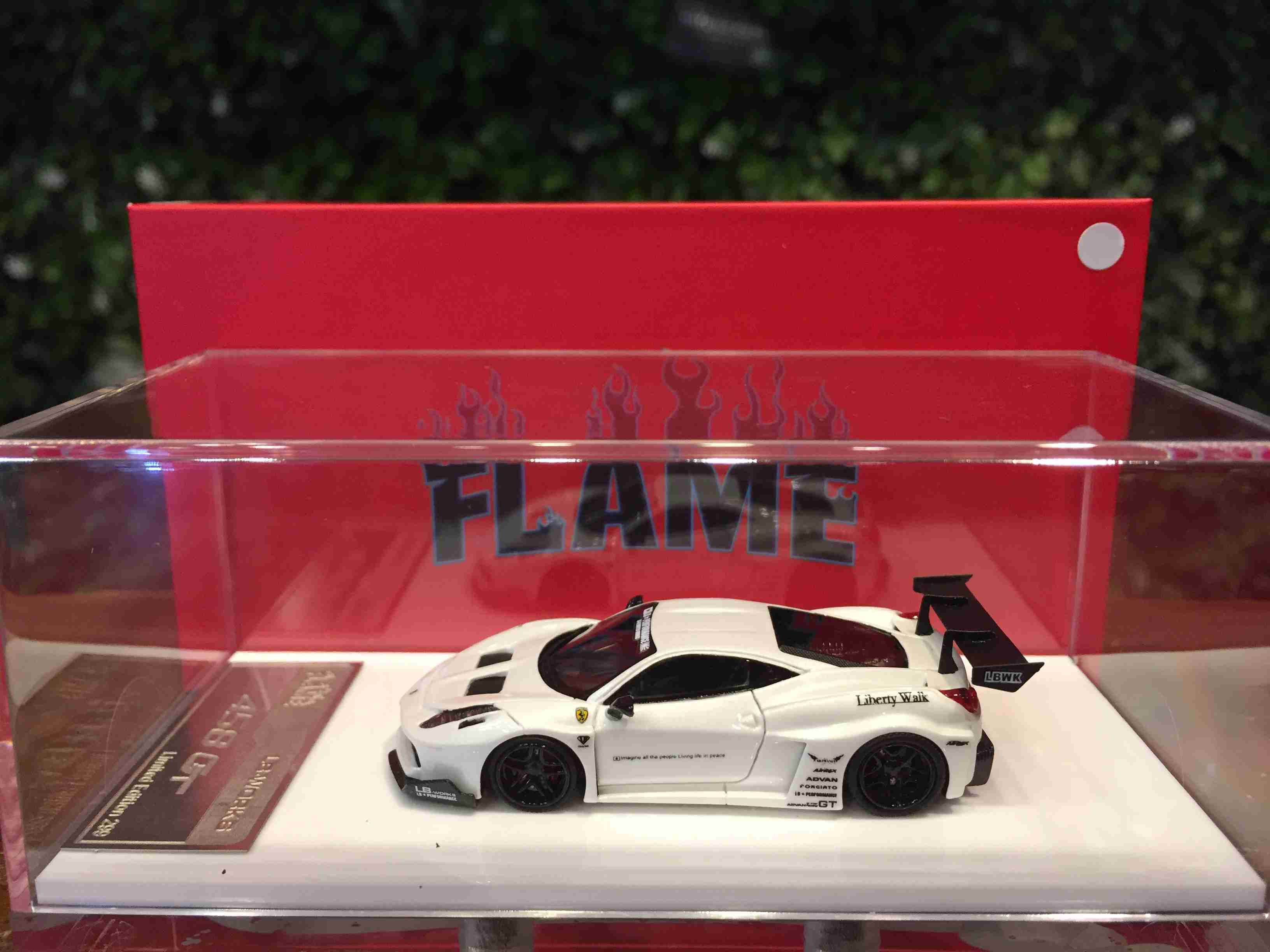 1/64 Flame LB WORKS LBWK フェラーリ 458 GT 白 Flame 1:64 Ferrari LB458 GT LB Wide-Body (2 Colours) – Horizon Diecast