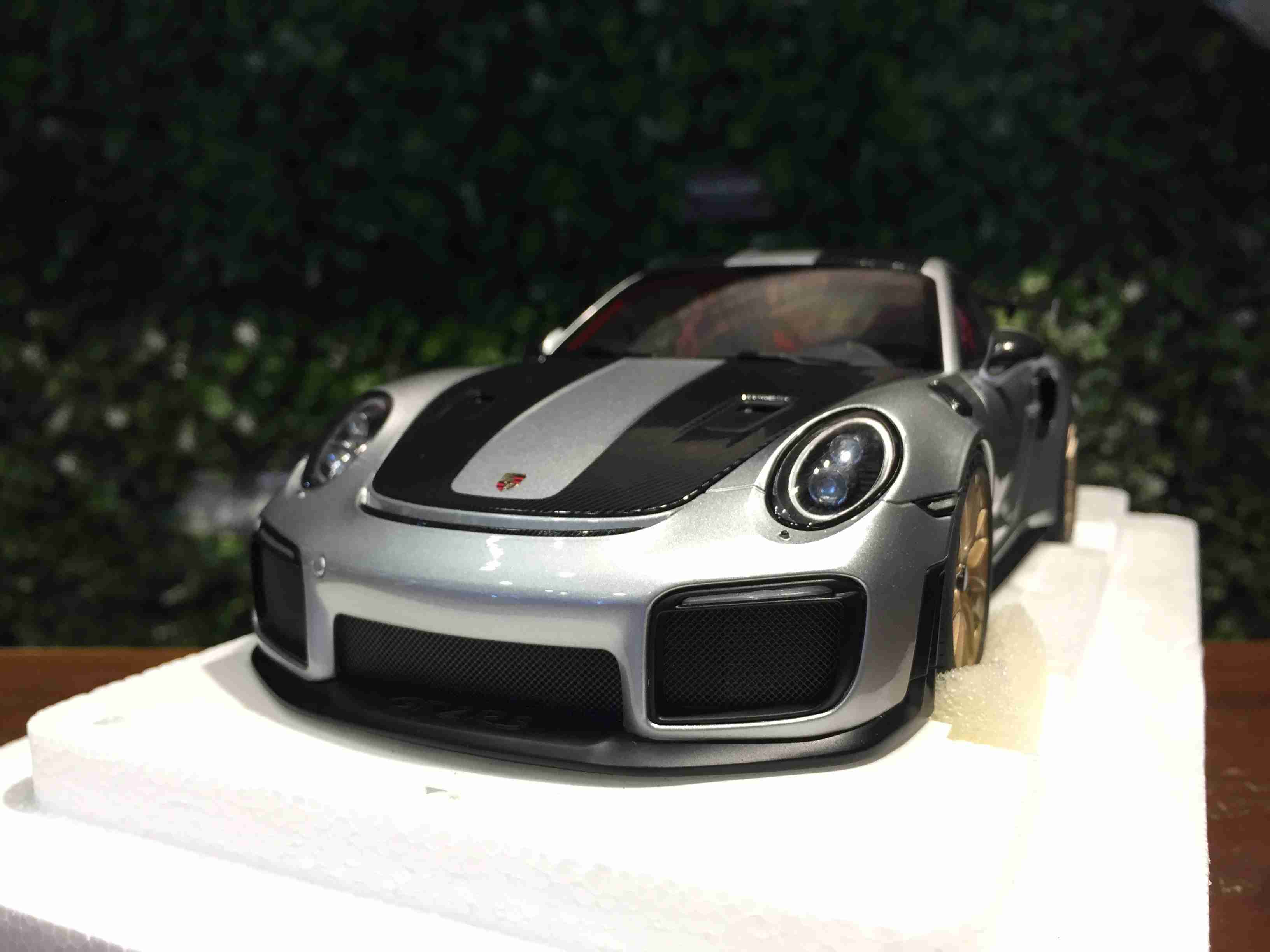 1/18 AUTOart Porsche 911 (991) GT2 RS Weissach 78174【MGM】