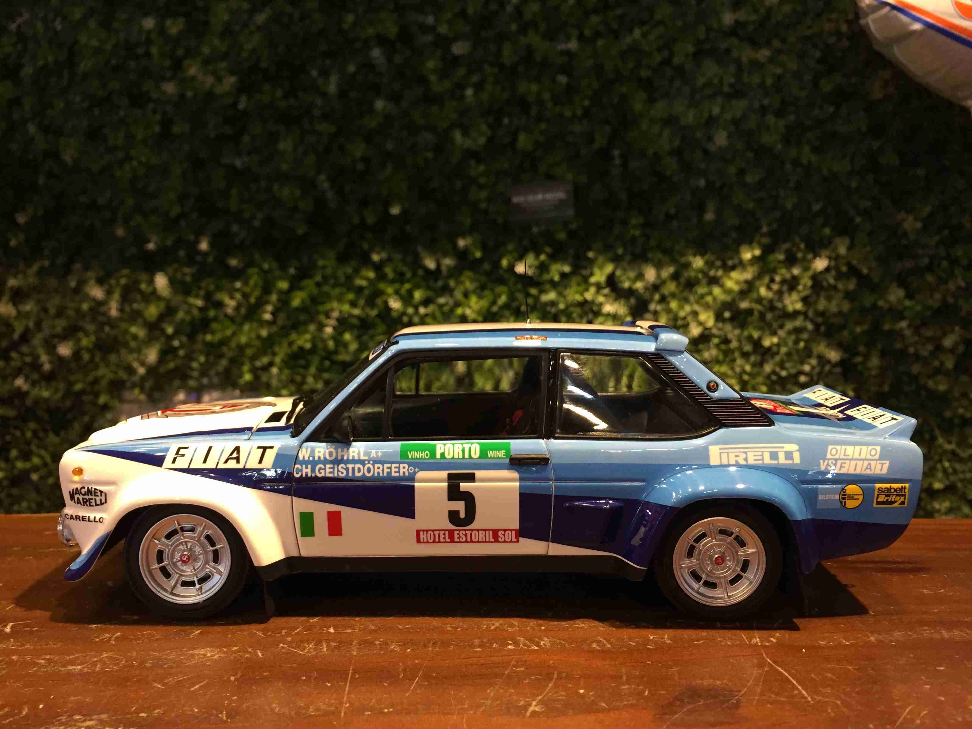 1/18 Kyosho Fiat 131 Abarth Rally 1980 Portugal 08376A【MGM】