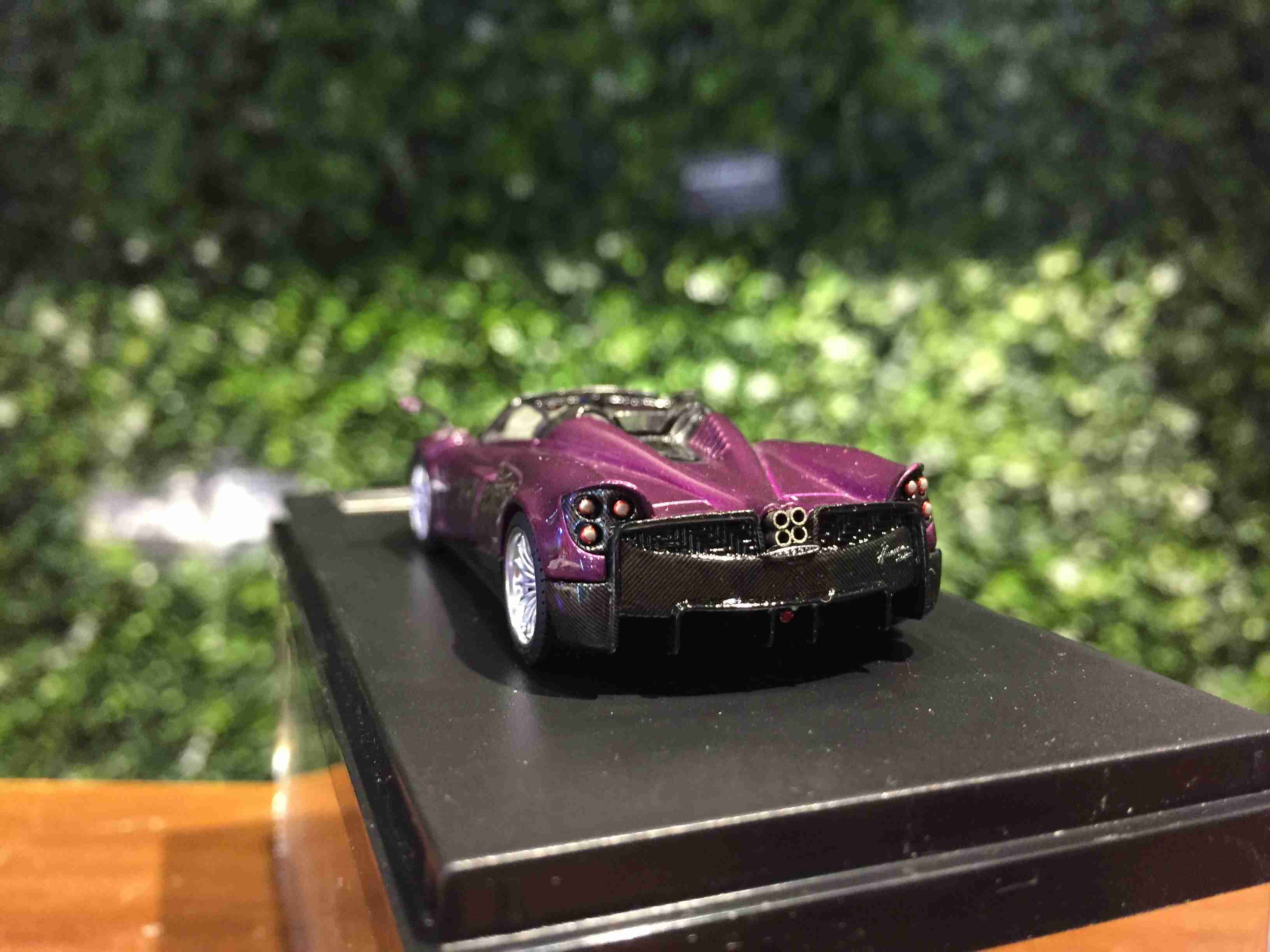 1/64 LCD Models Pagani Huayra Roadster LCD64015PU【MGM】