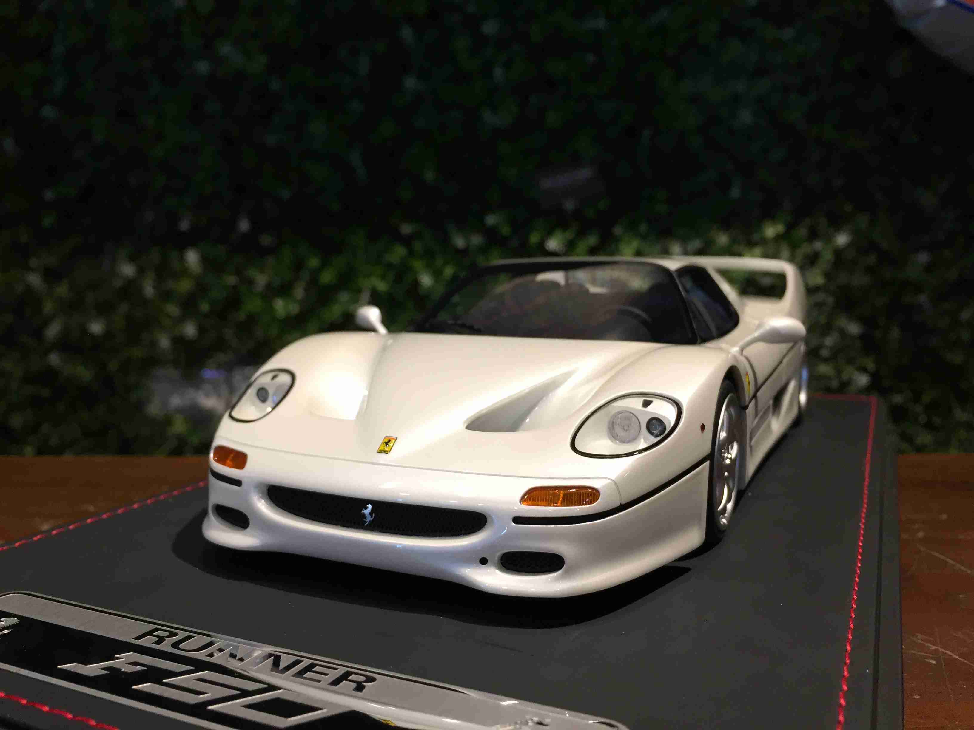 1/18 Runner Ferrari F50 Pearl White ZD1811WH【MGM】