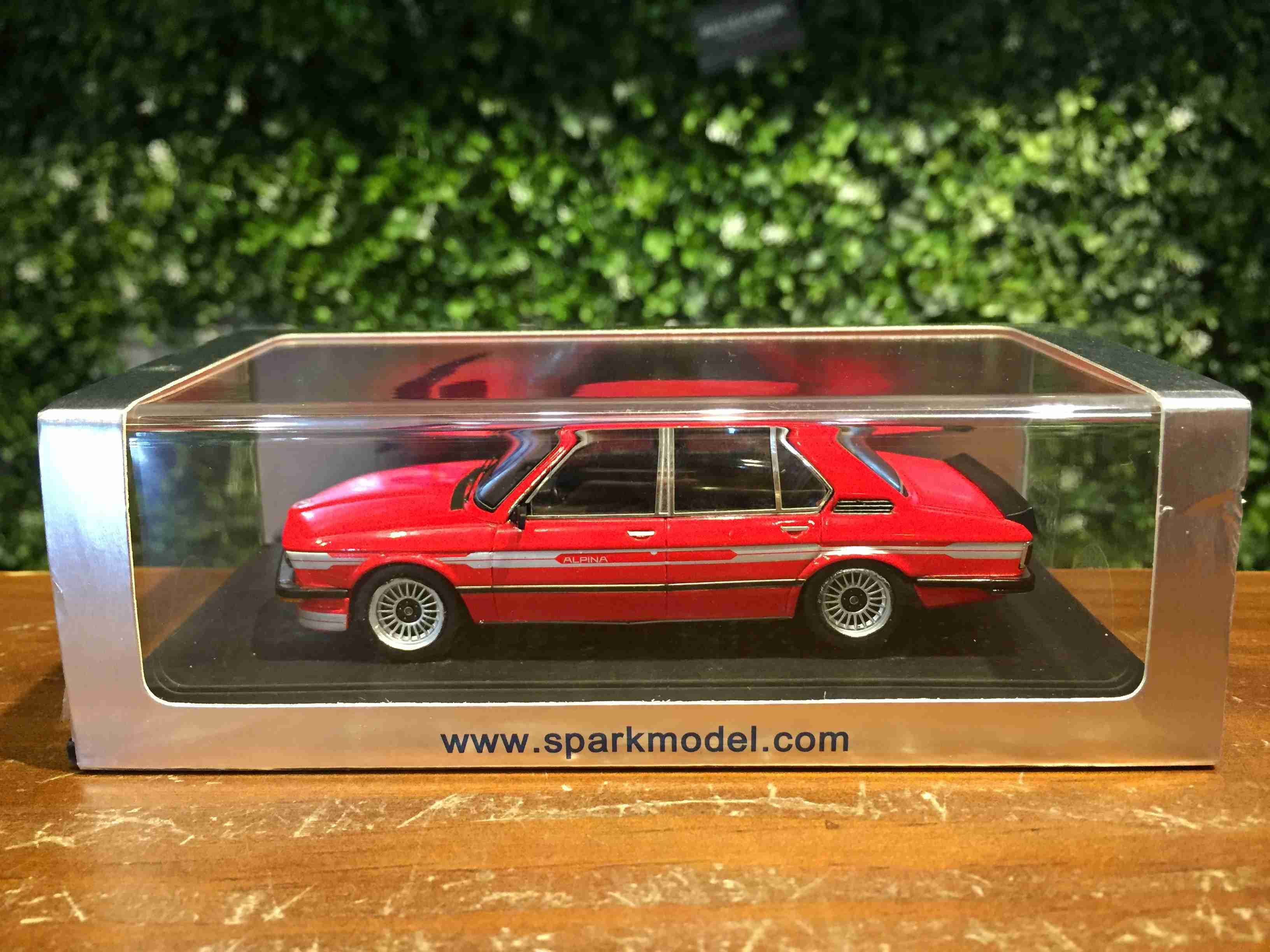 1/43 Spark BMW Alpina B7 Turbo (E12) Red S2803【MGM】