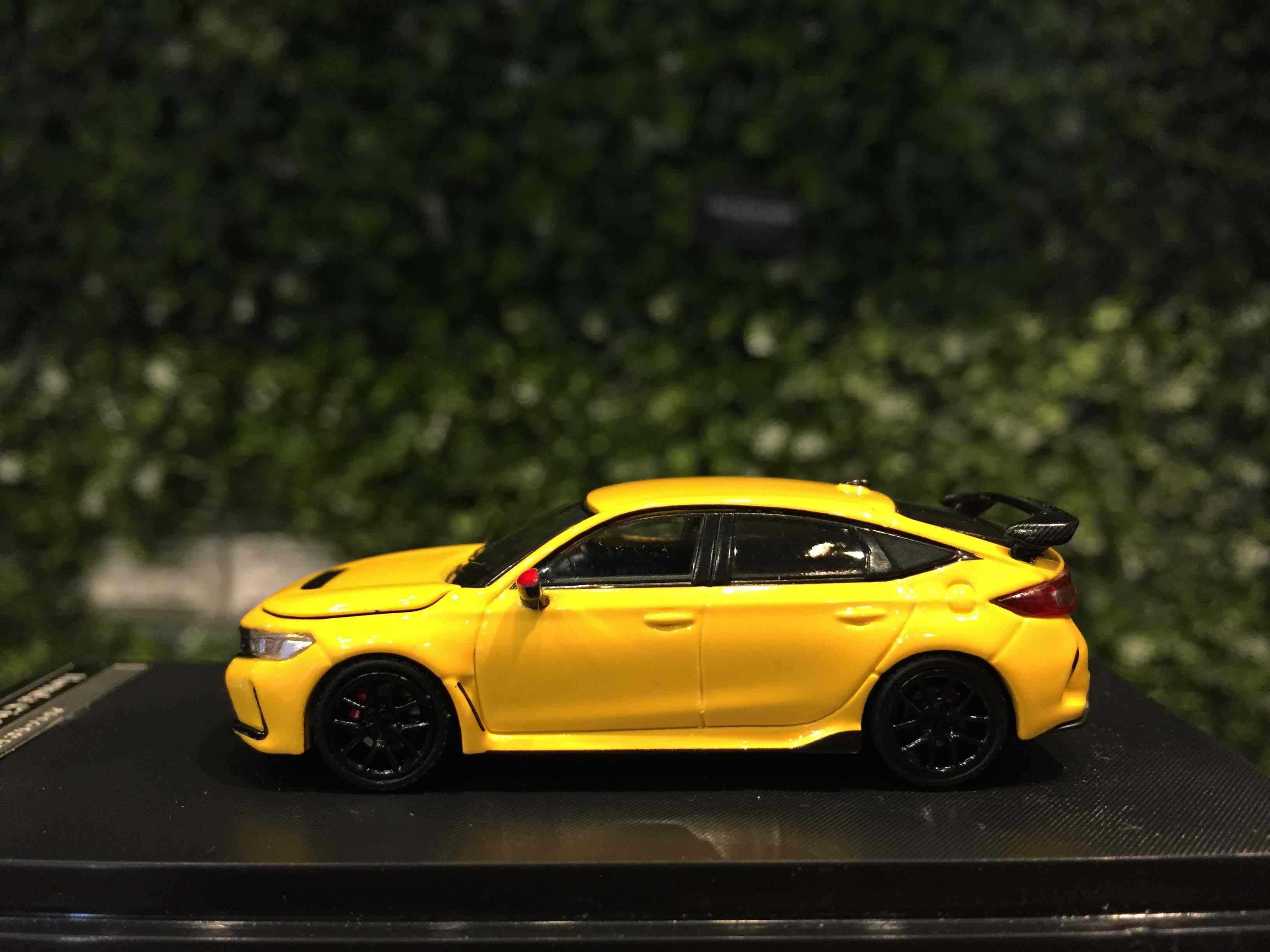 1/64 Motorhelix Honda Civic Type R (FL5) Yellow M85313【MGM】