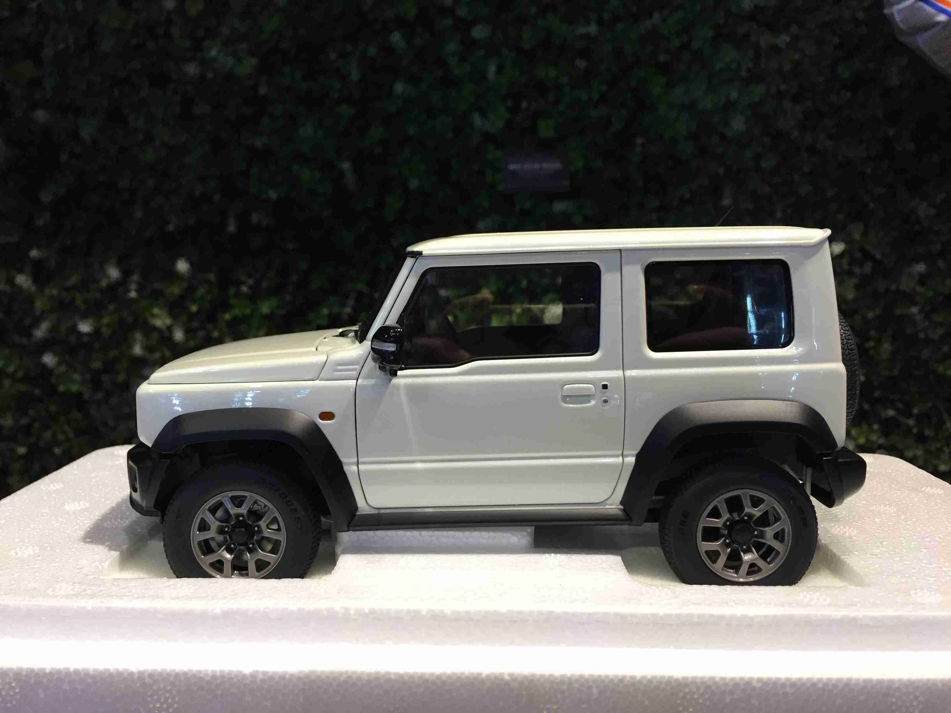 1/18 AUTOart Suzuki Jimny Sierra (JB74) White 78511【MGM】