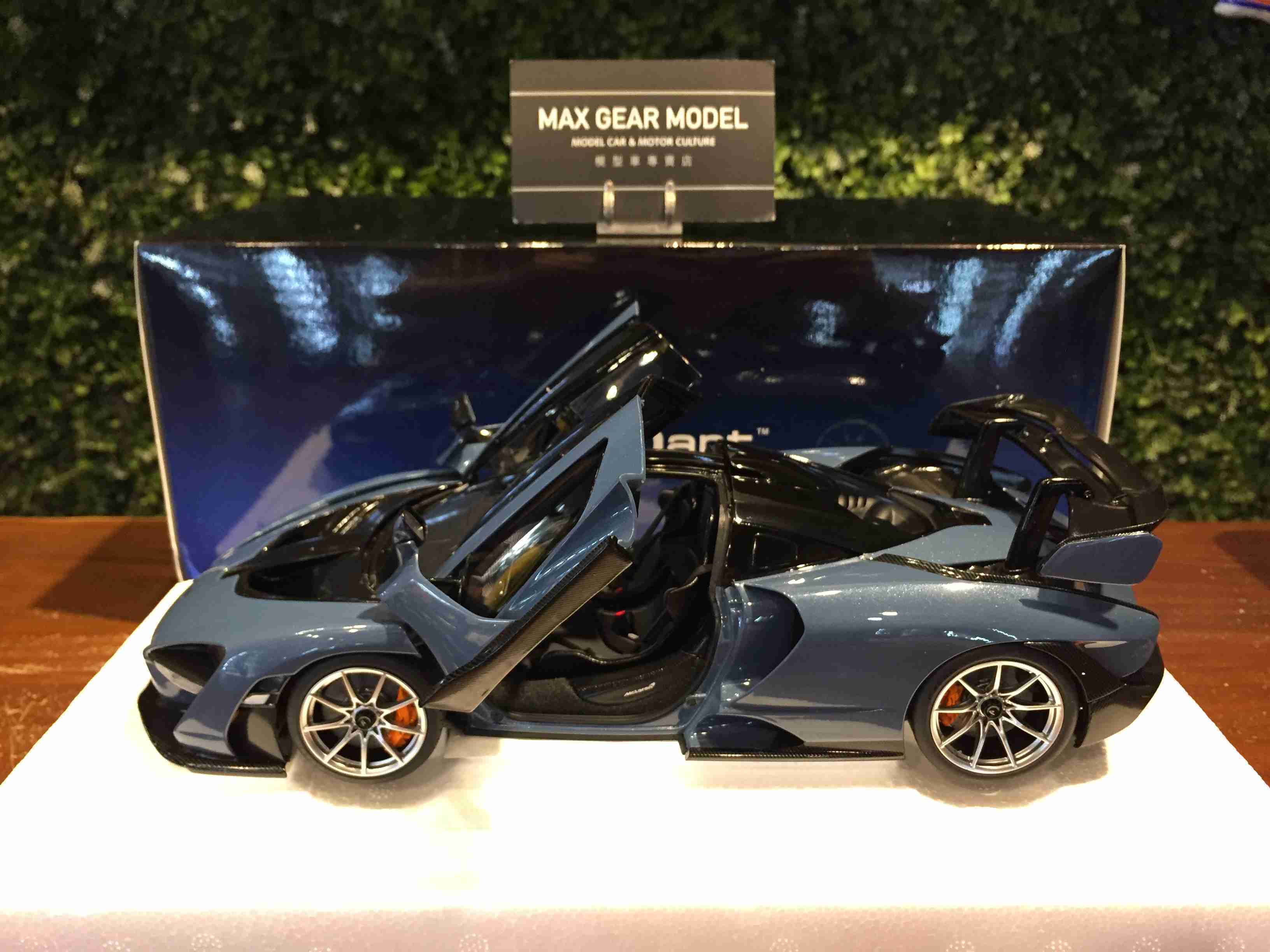 1/18 AUTOart McLaren Senna Grey 76077【MGM】