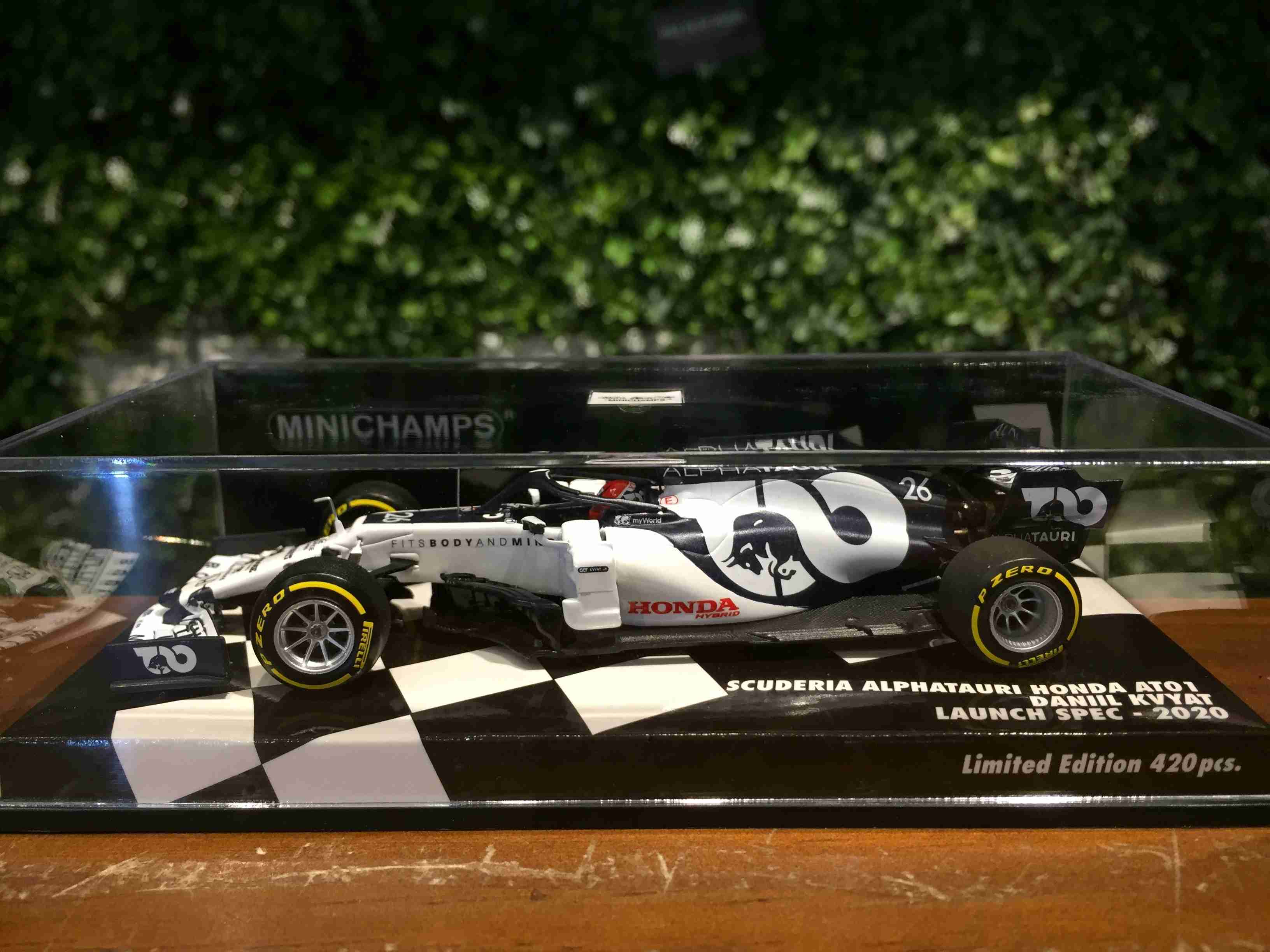 1/43 Minichamps Scuderia AlphaTauri AT1 Kvyat 417200026【MGM】