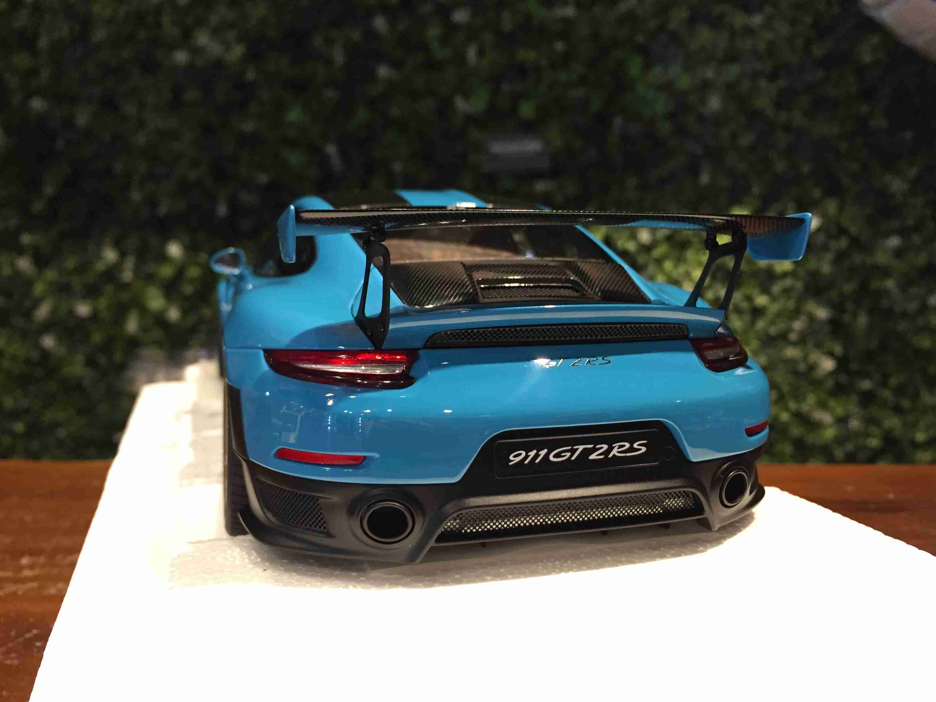 1/18 AUTOart Porsche 911 (991) GT2 RS Weissach 78175【MGM】