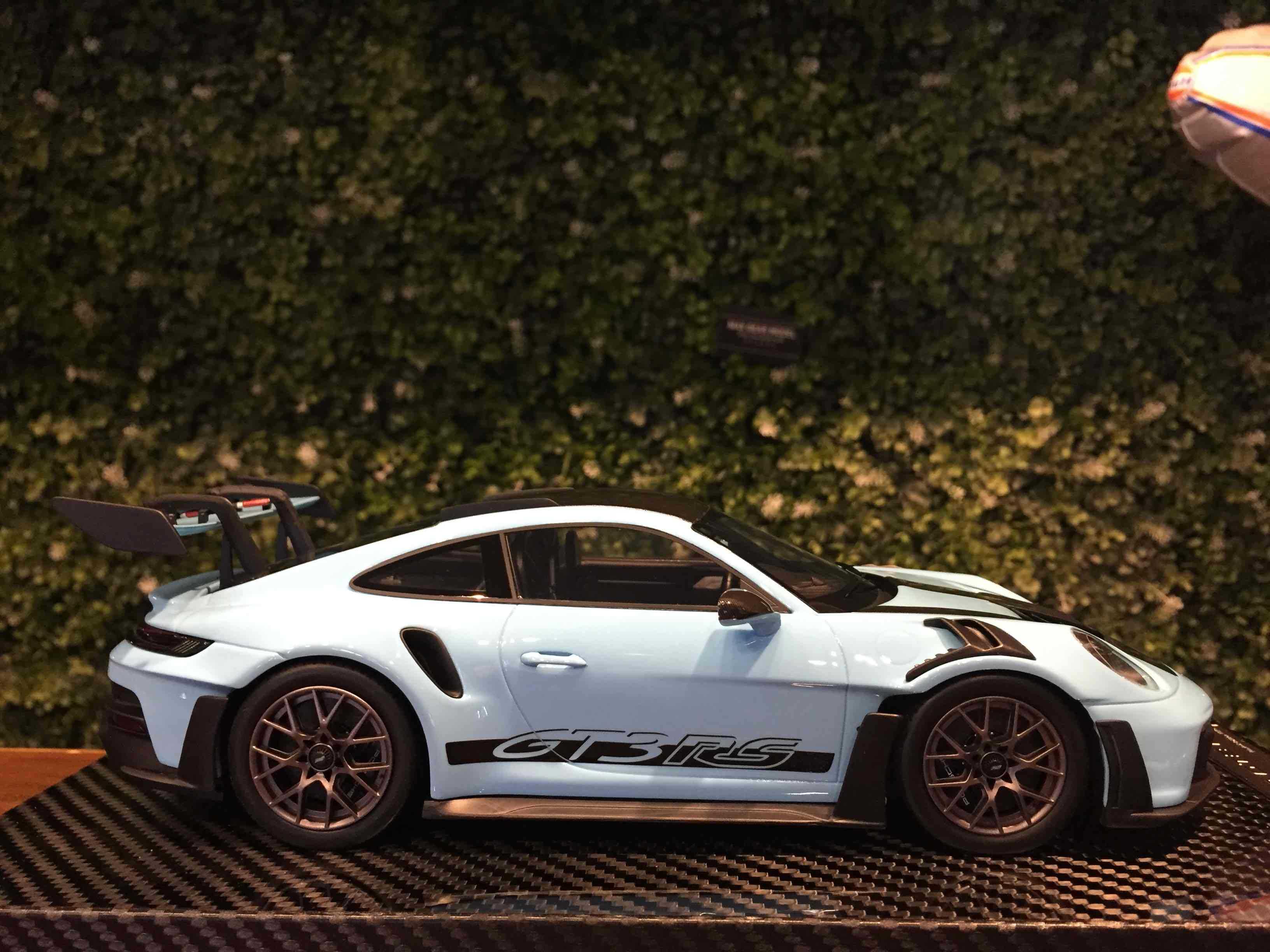 1/18 AI Porsche 911 (992) GT3 RS Weissach 2023 Blue【MGM】