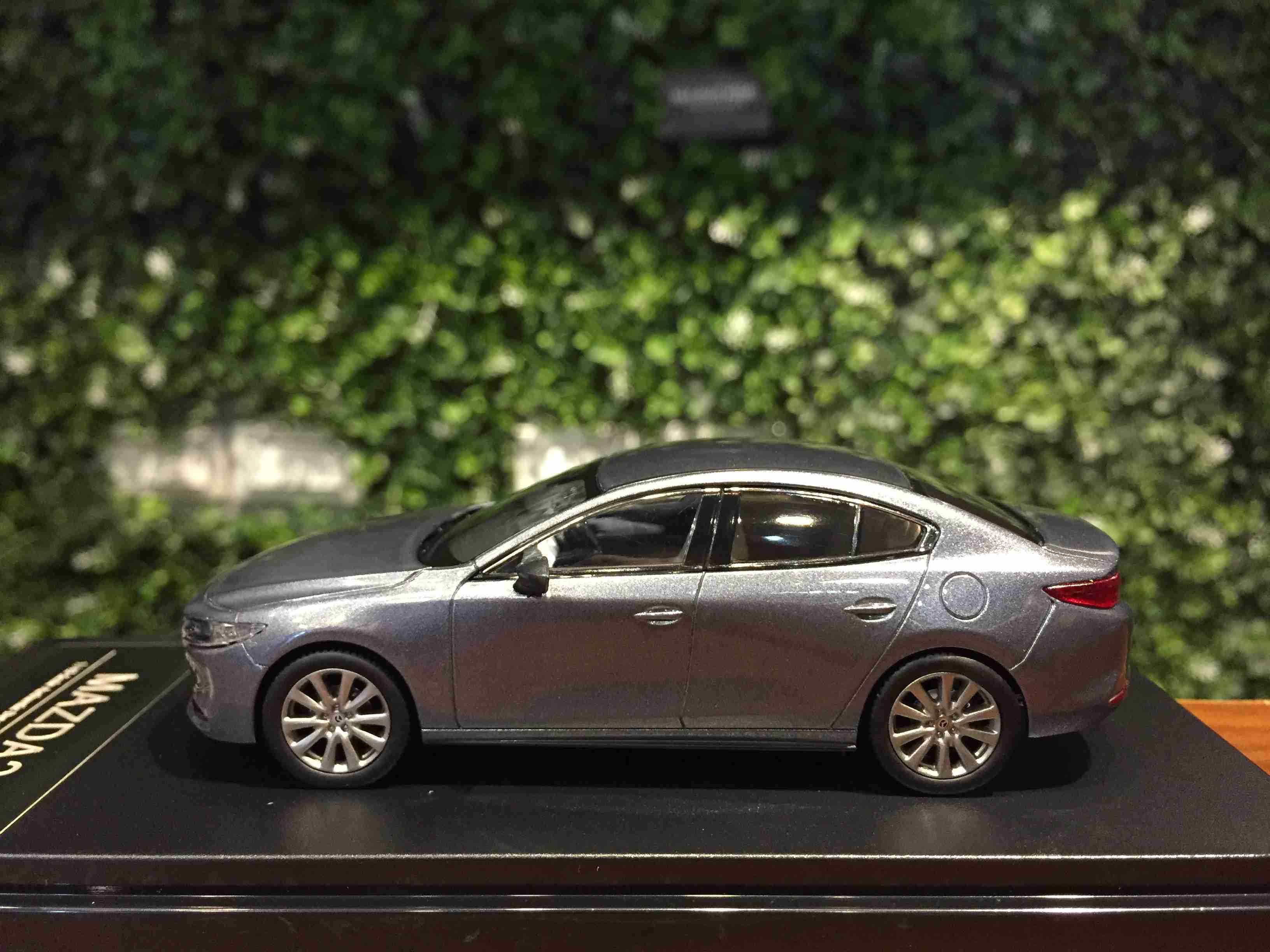 1/43 Hi-Story Mazda 3 Sedan 2019 Machine Gray HS259MG【MGM】