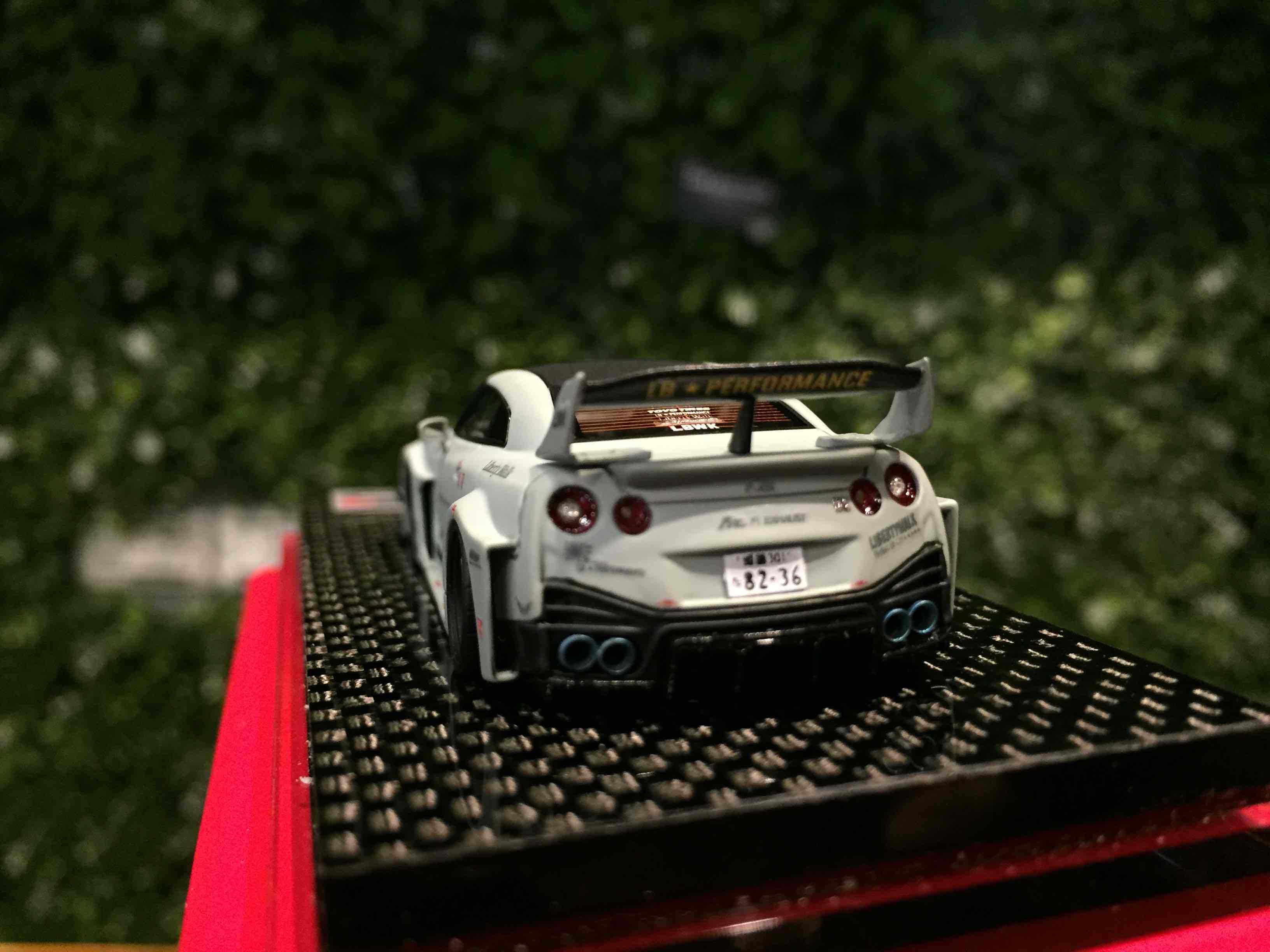 1/64 GodWealth LBWK Nissan GT-R (R35) Grey GW64002D【MGM】 - Max Gear ...