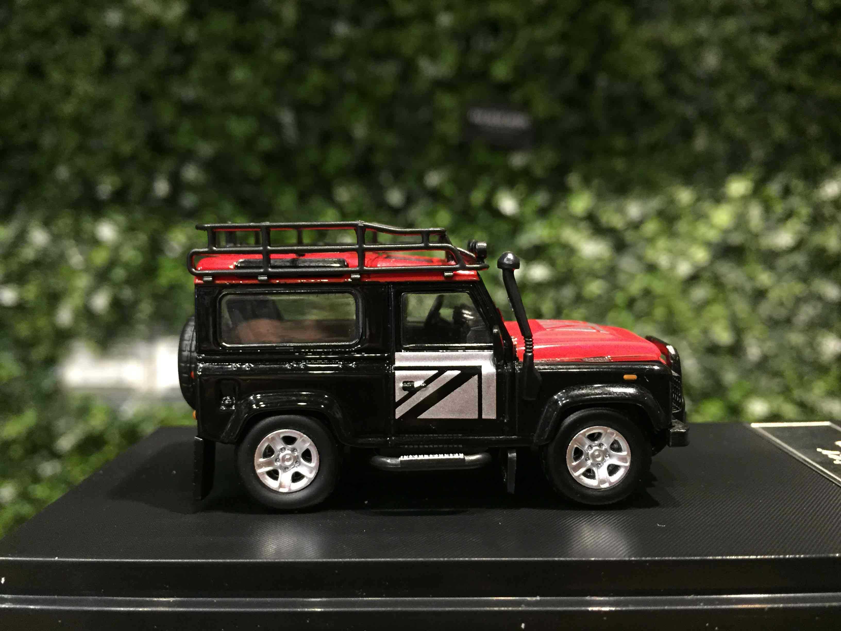 1/64 Master Land Rover Defender 90 BK/RE【MGM】