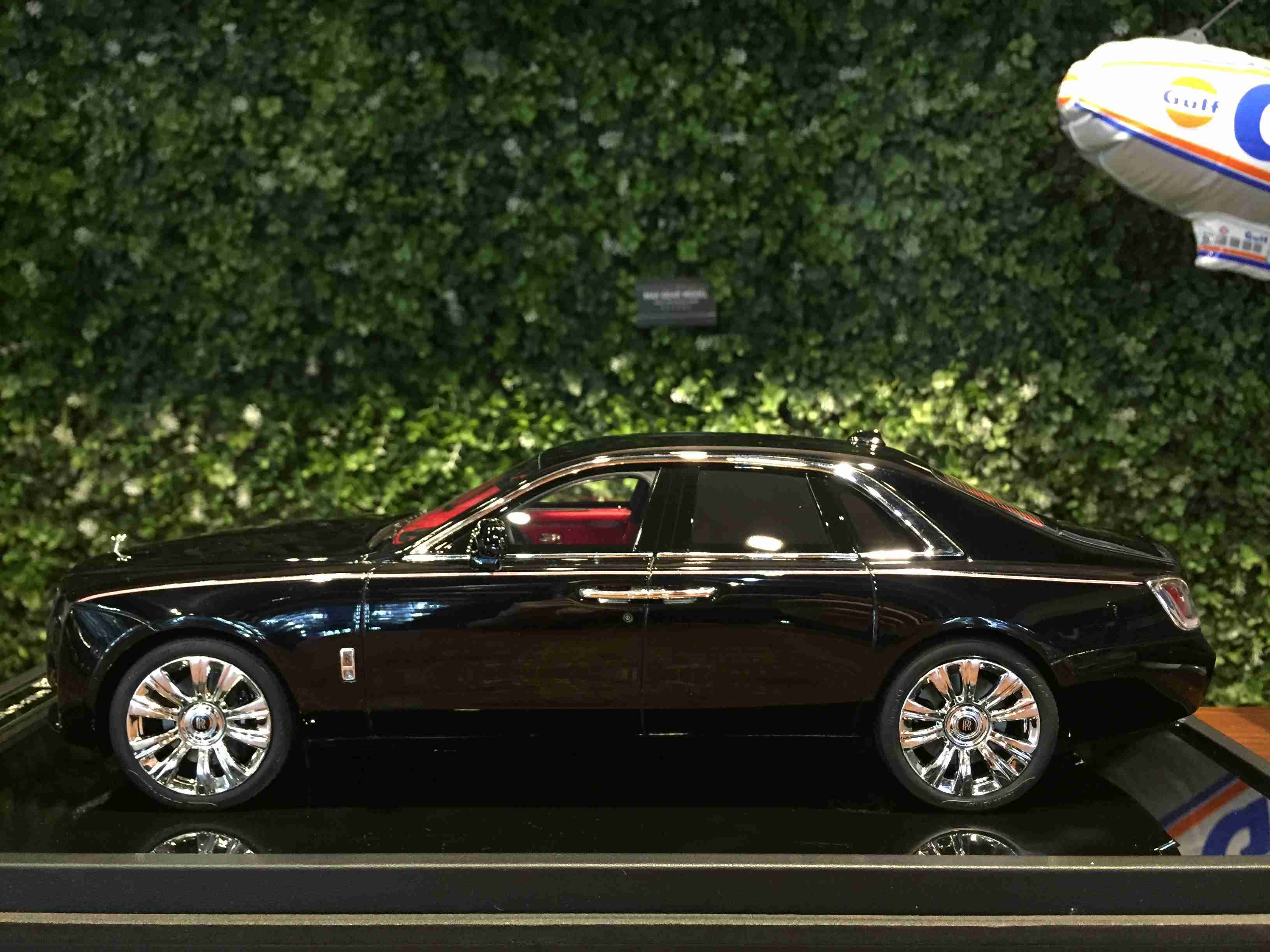 1/18 Motorhelix Rolls-Royce Ghost EWB 2021 BlackDiamond【MGM】