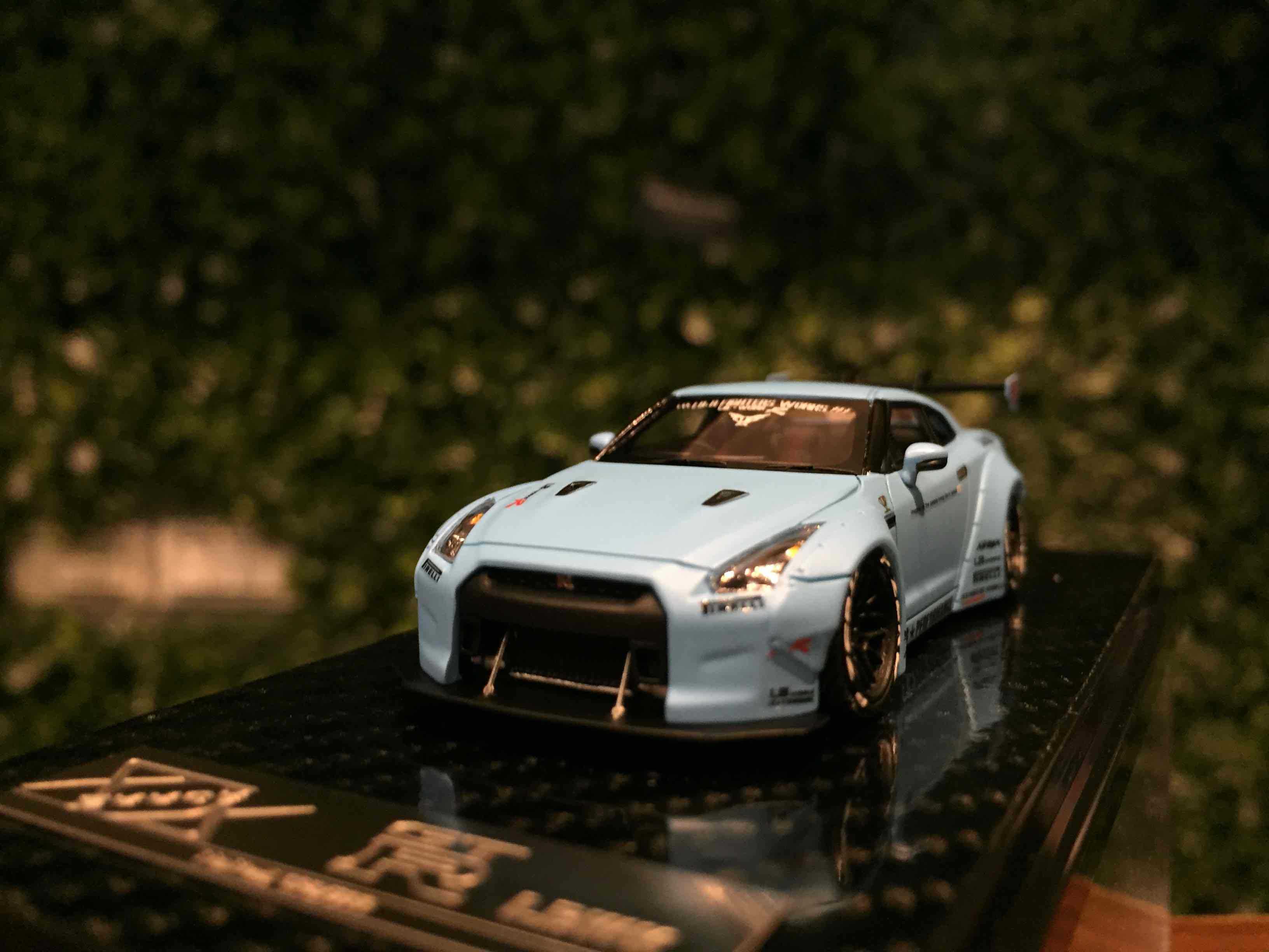 1/64 YM-Model LBWK Nissan GT-R (R35) Matt Blue【MGM】