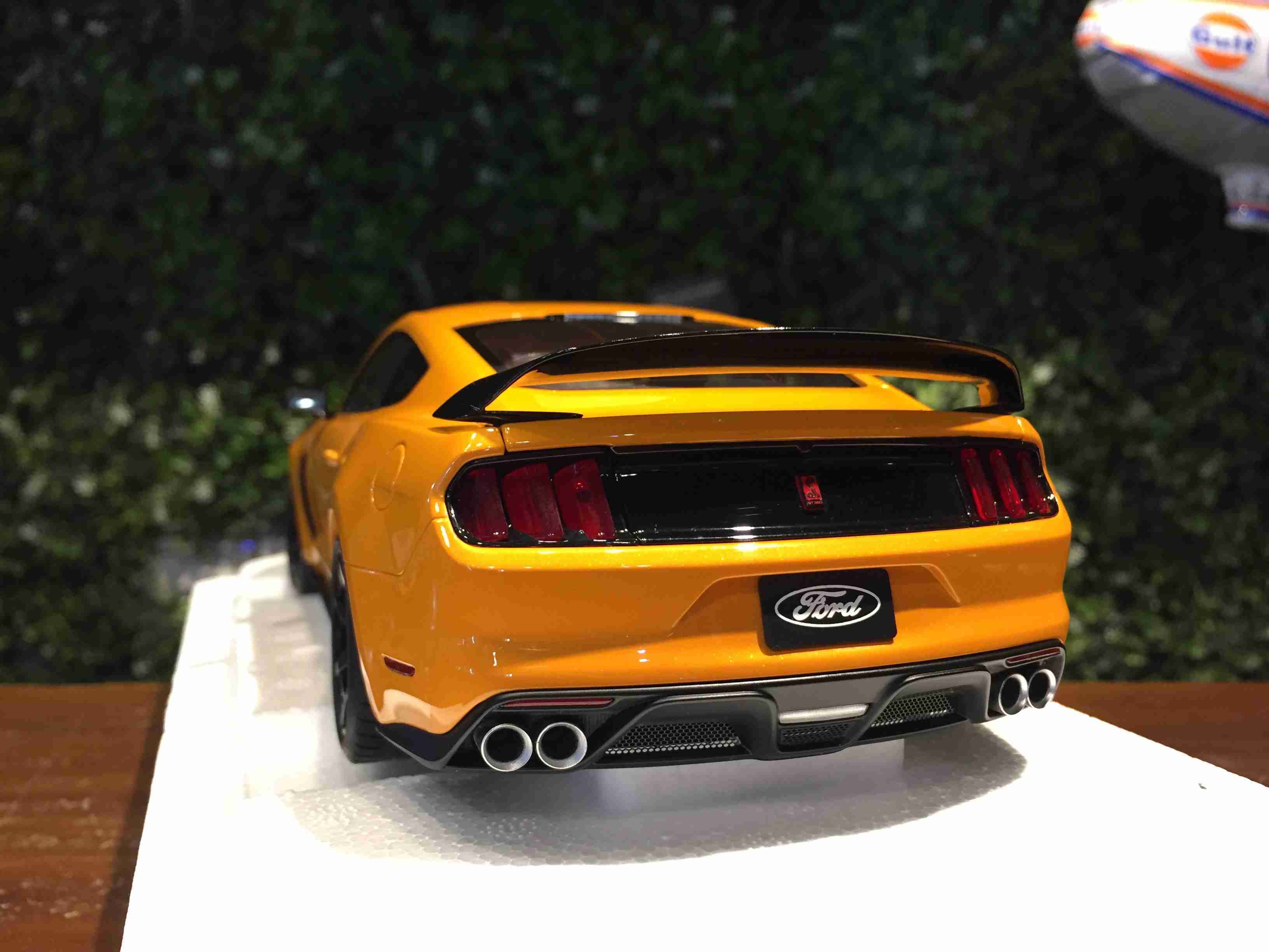 1/18 AUTOart Ford Mustang Shelby GT350R Orange 72929【MGM】