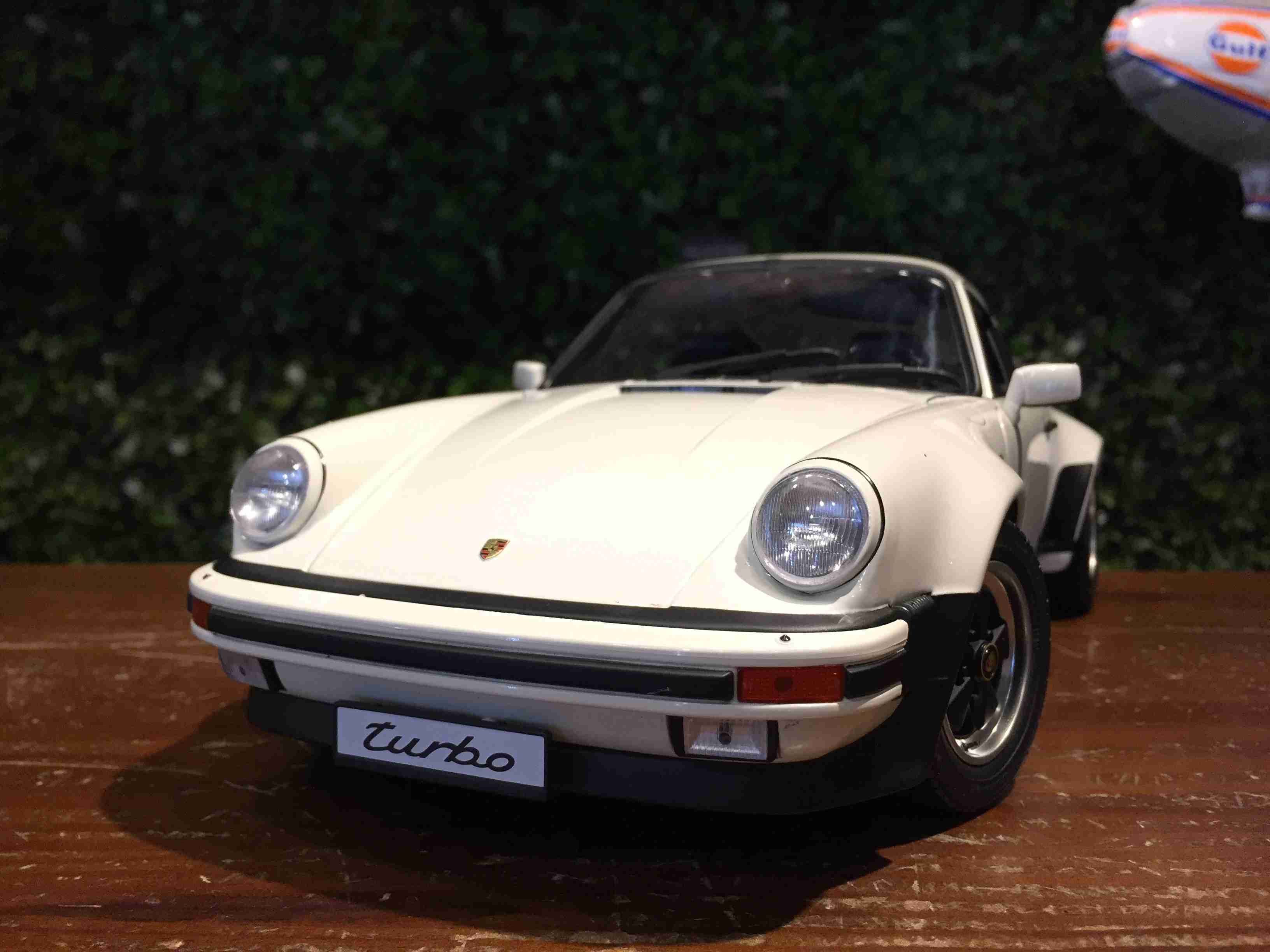 1/12 Schuco Porsche 911 (930) Turbo White 450670100【MGM】 - Max