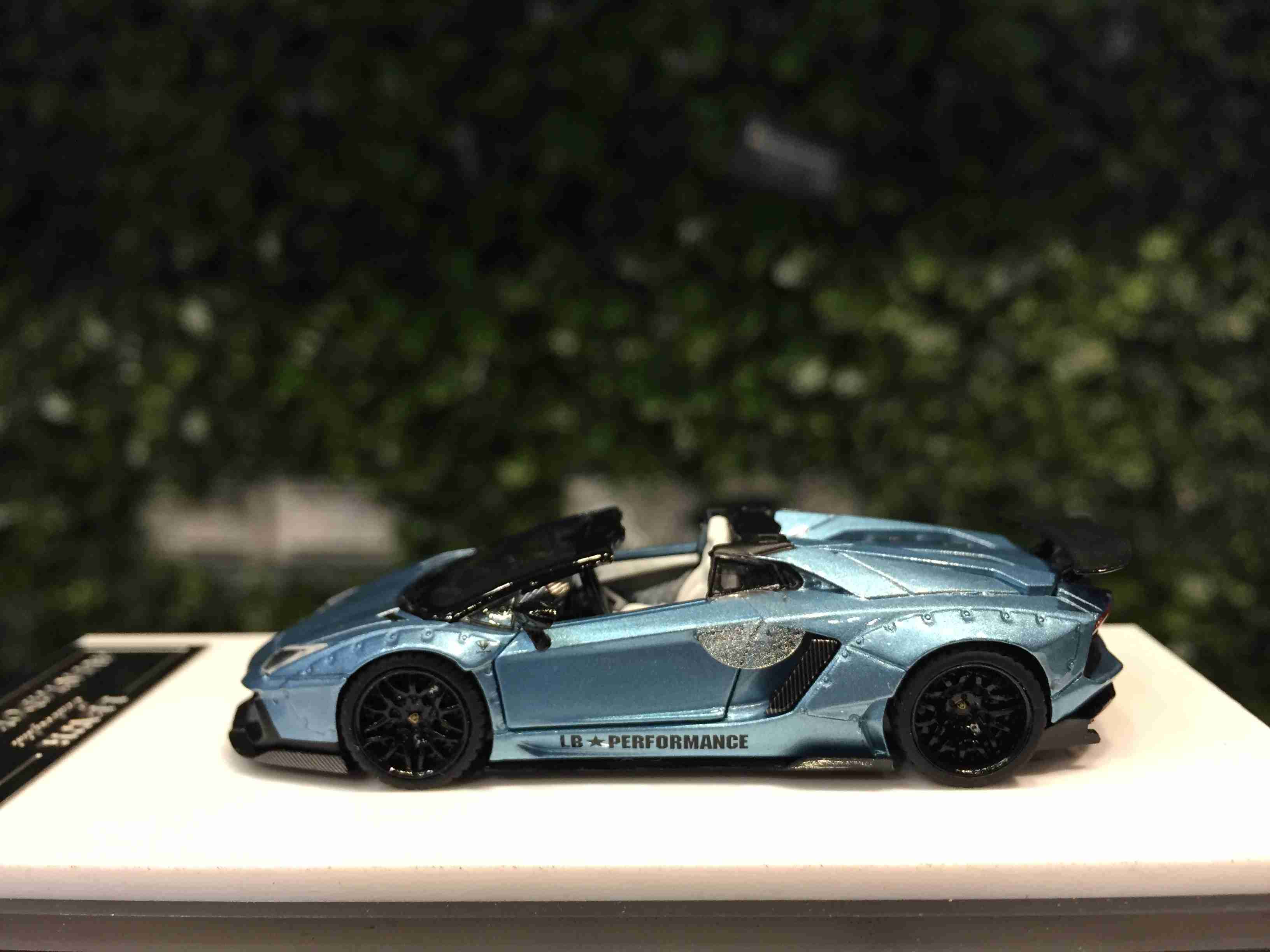 1/64 TPC LBWK Lamborghini Aventador Roadster Ice Blue/BK【MGM