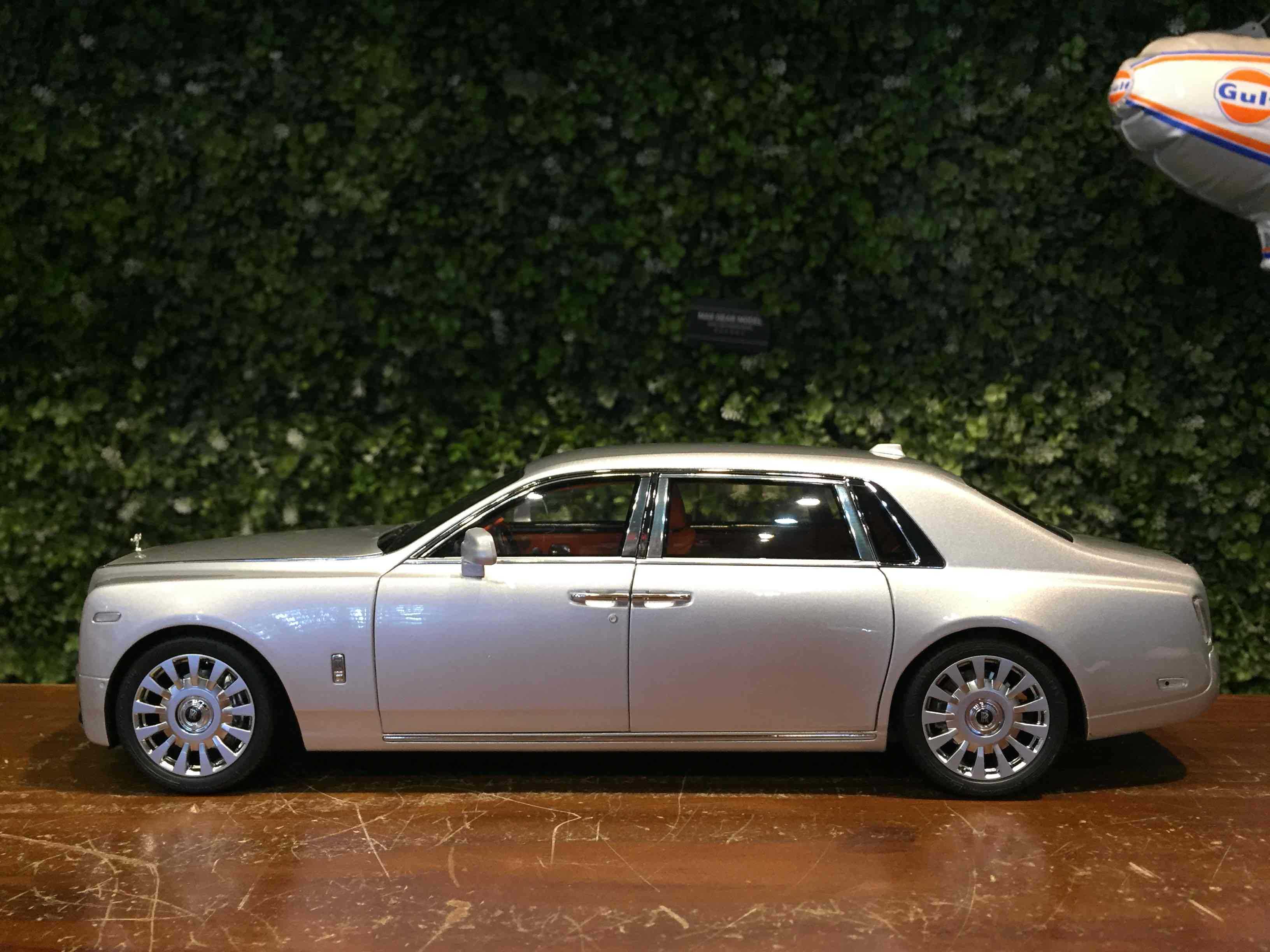 1/18 OEM Rolls-Royce Phantom VIII Silver【MGM】