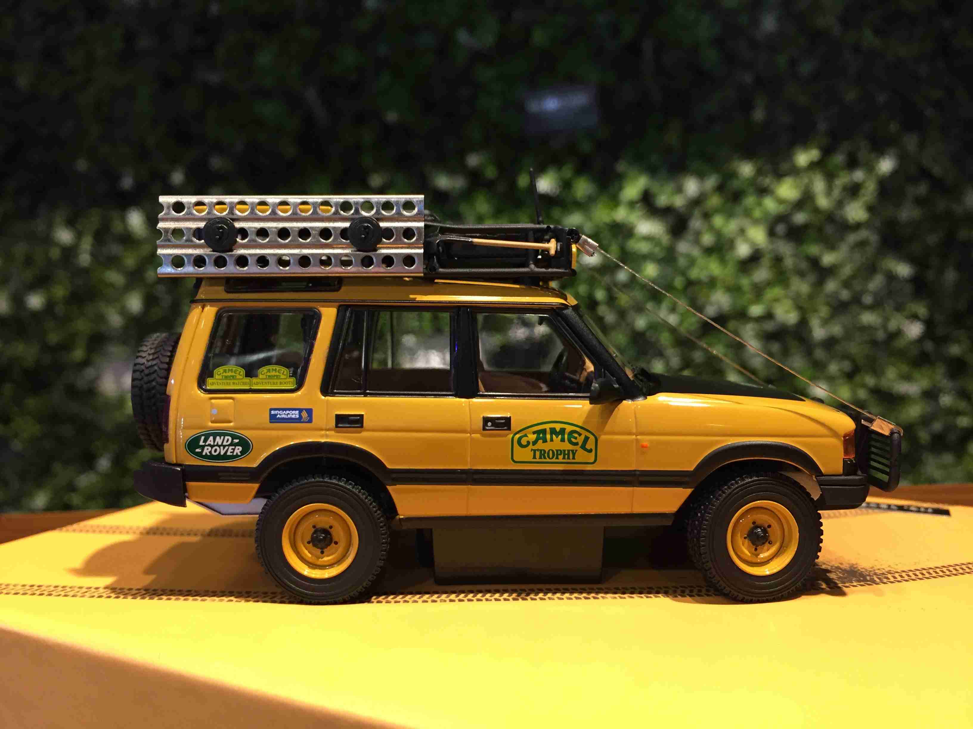 1/43 Almost Real LandRover Discovery CamelTrophy 410410【MGM】