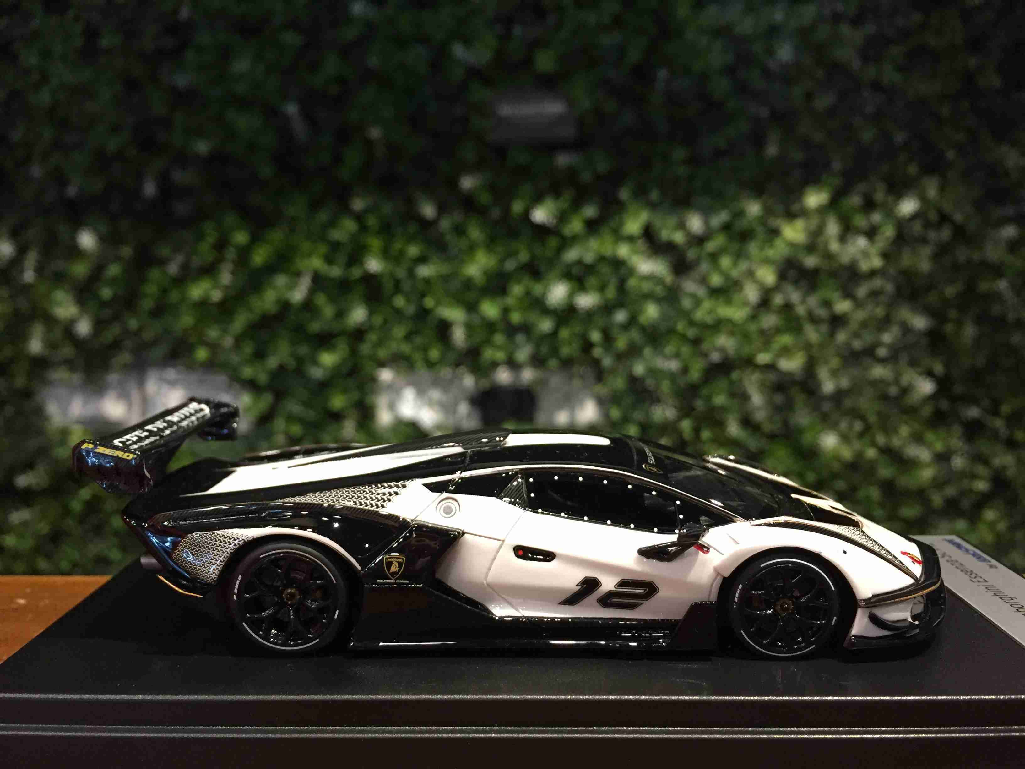 1/43 LookSmart Lamborghini Essenza SCV12 Bianco LS527SE【MGM】