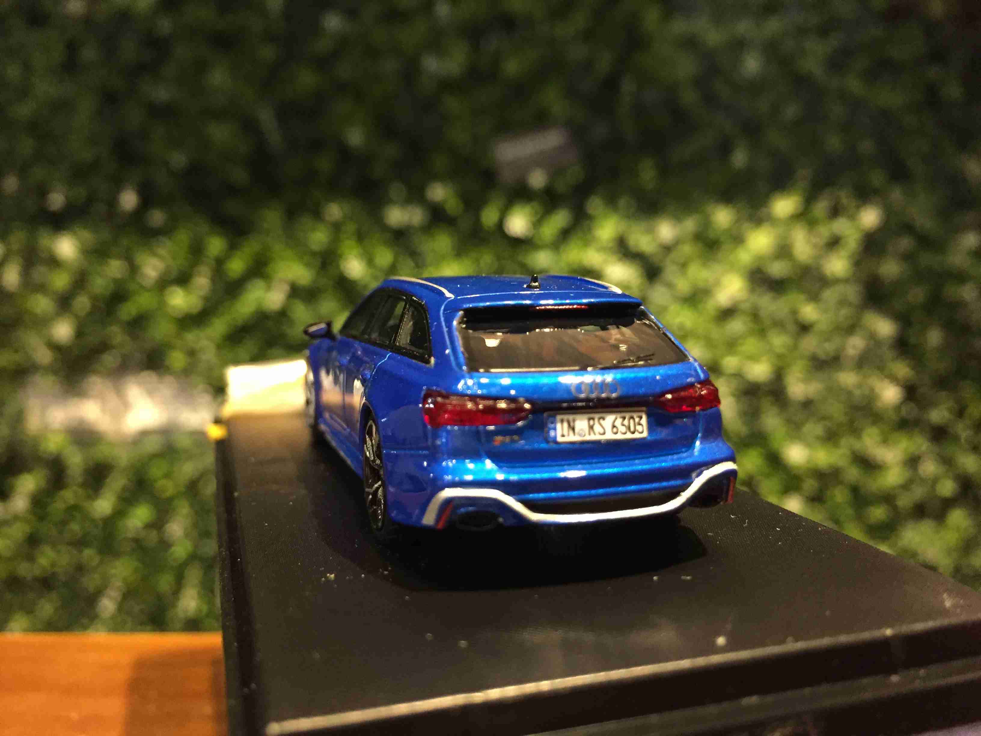 1/64 StanceHunter Audi RS6 Avant (C8) Sepang Blue【MGM】