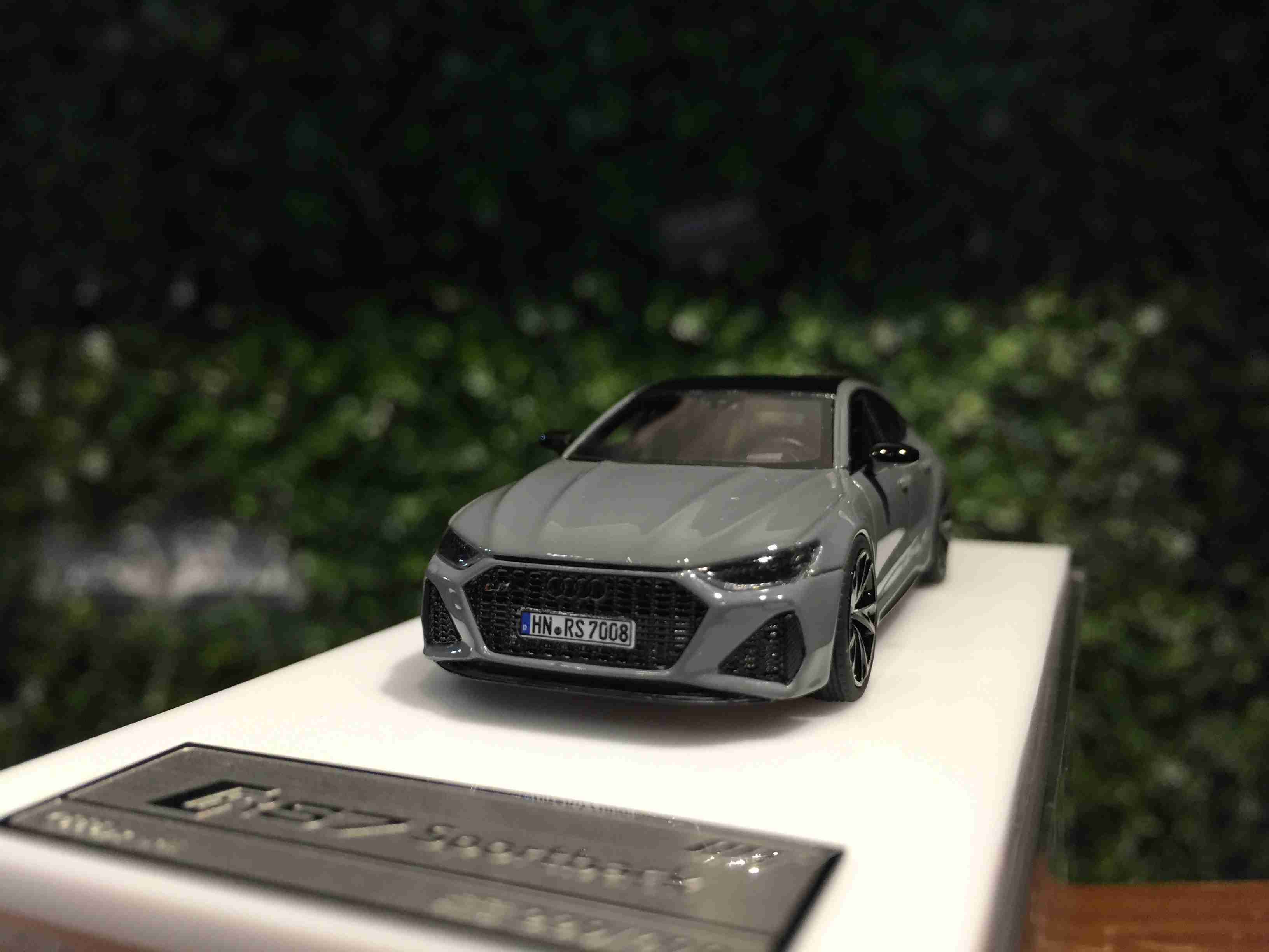 1/64 Motorhelix Audi RS7 Sportback Nardo Grey【MGM】