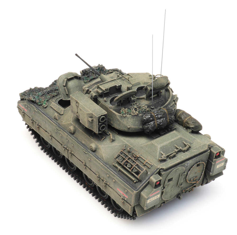 Mini 預購中 Artitec 6870263 HO規 US M2 IFV Bradley 叢林坦克 綠