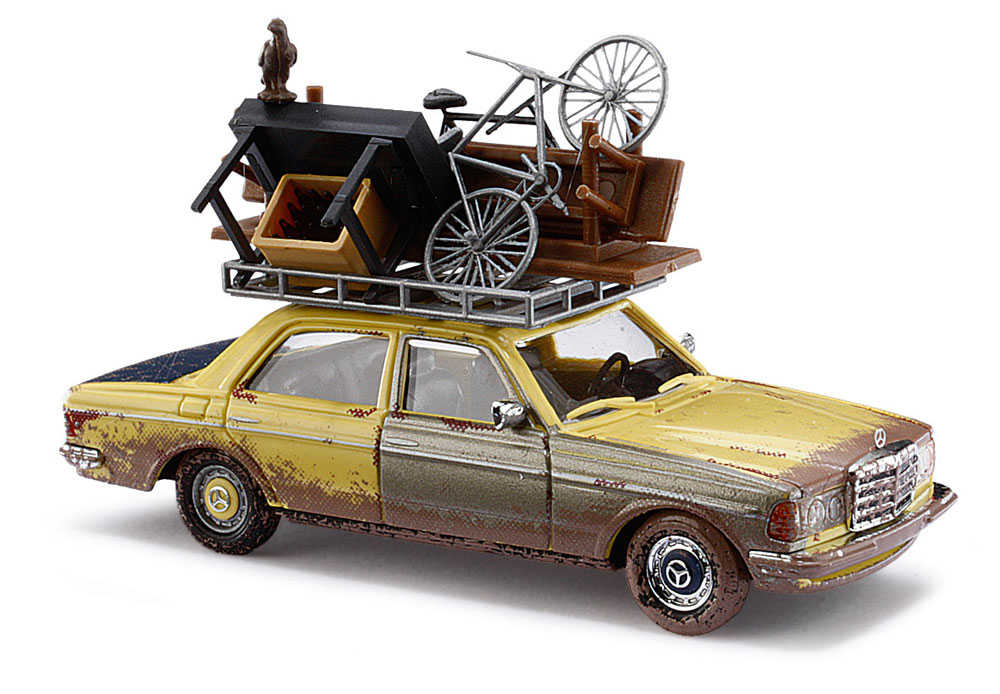 Mini 預購中 Busch 46858 HO規 Mercedes W123 車頂載貨的賓士車