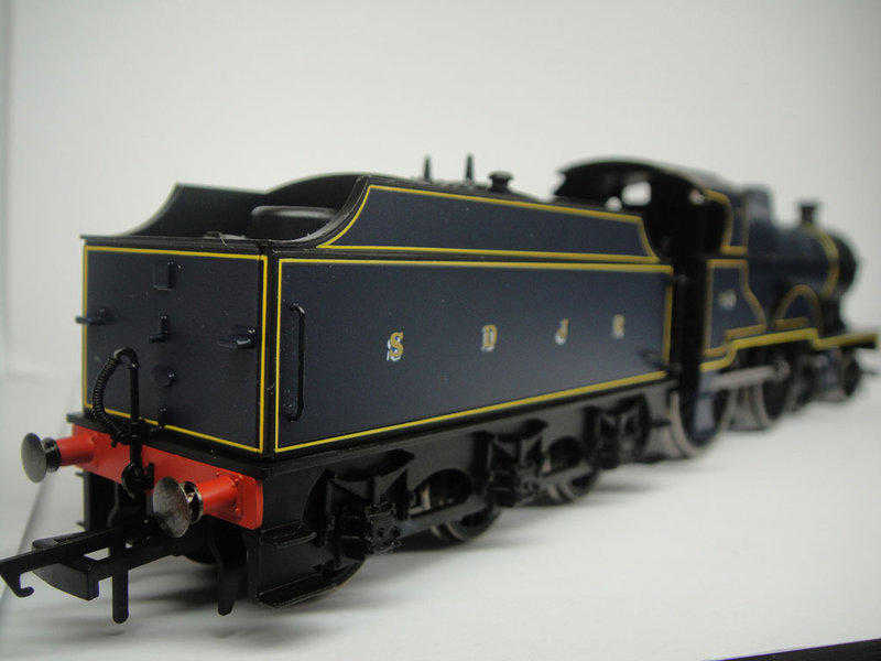 Mini 預購中 Hornby R3029 HO規 BR 4-4-0 Class 2P 蒸氣車